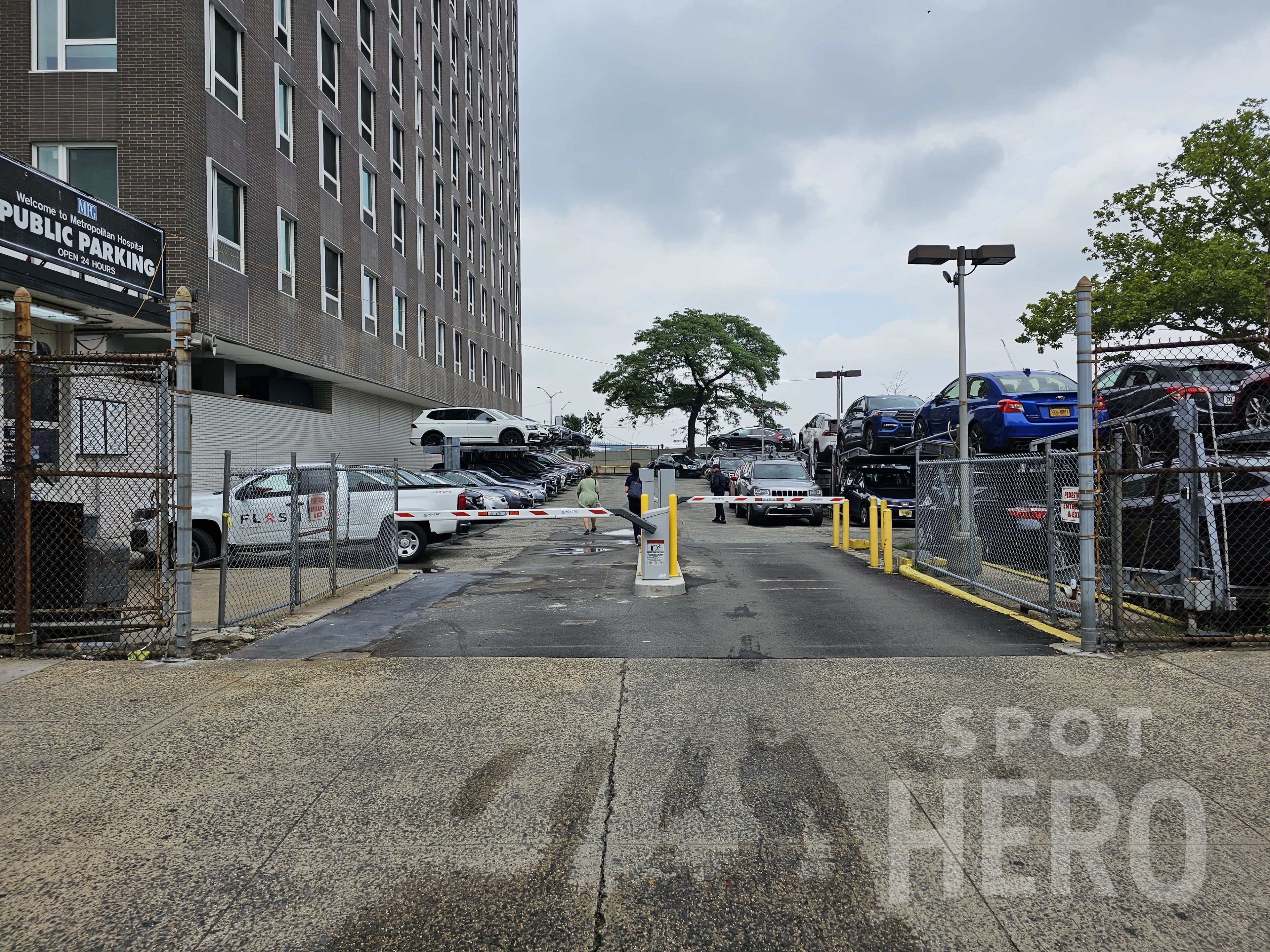Photo of 1918 1st Ave. - Valet Lot