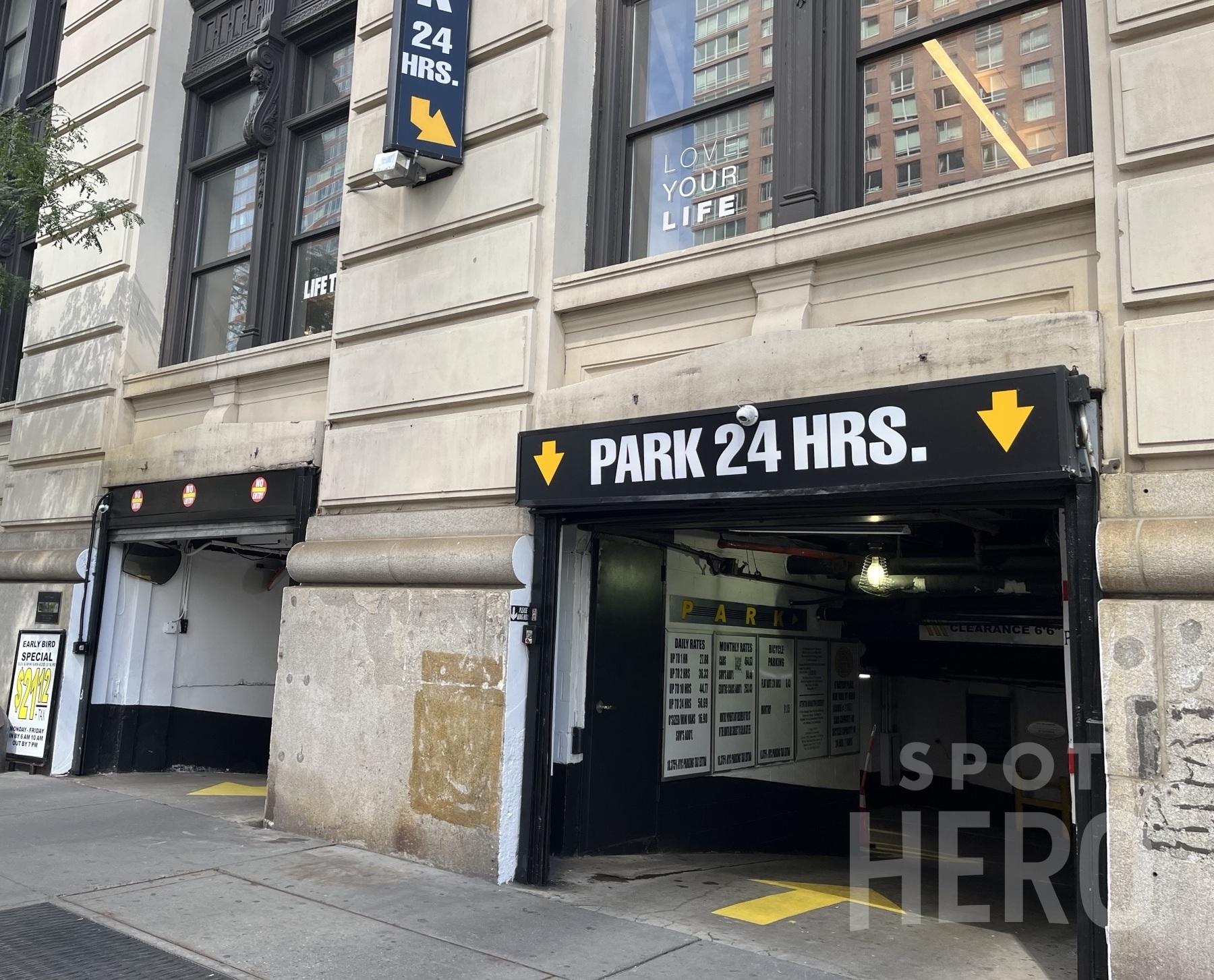 Photo of 1 West St. (17 Battery Pl.) - Valet