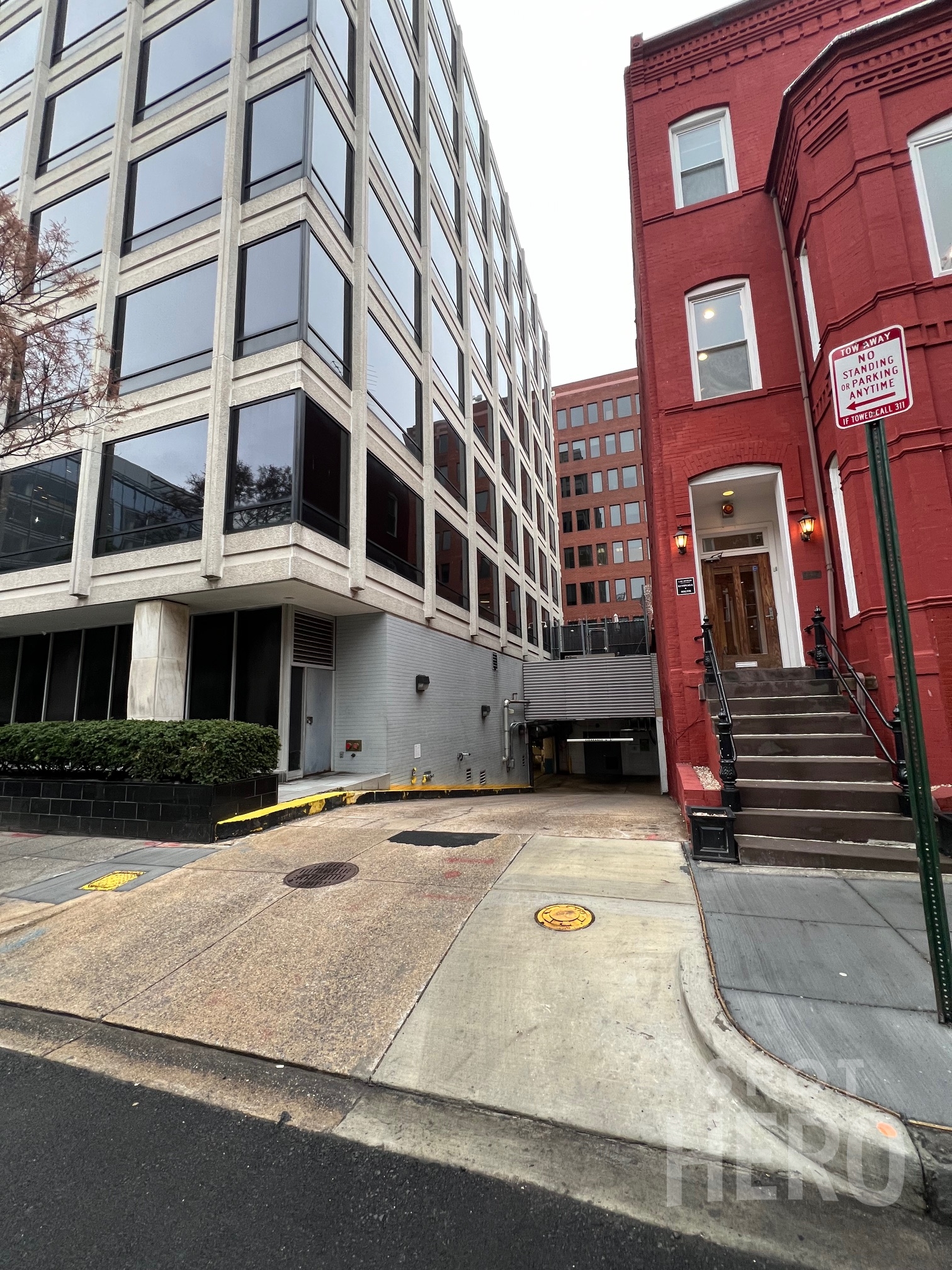 Photo of 1829 Jefferson Pl NW - Garage