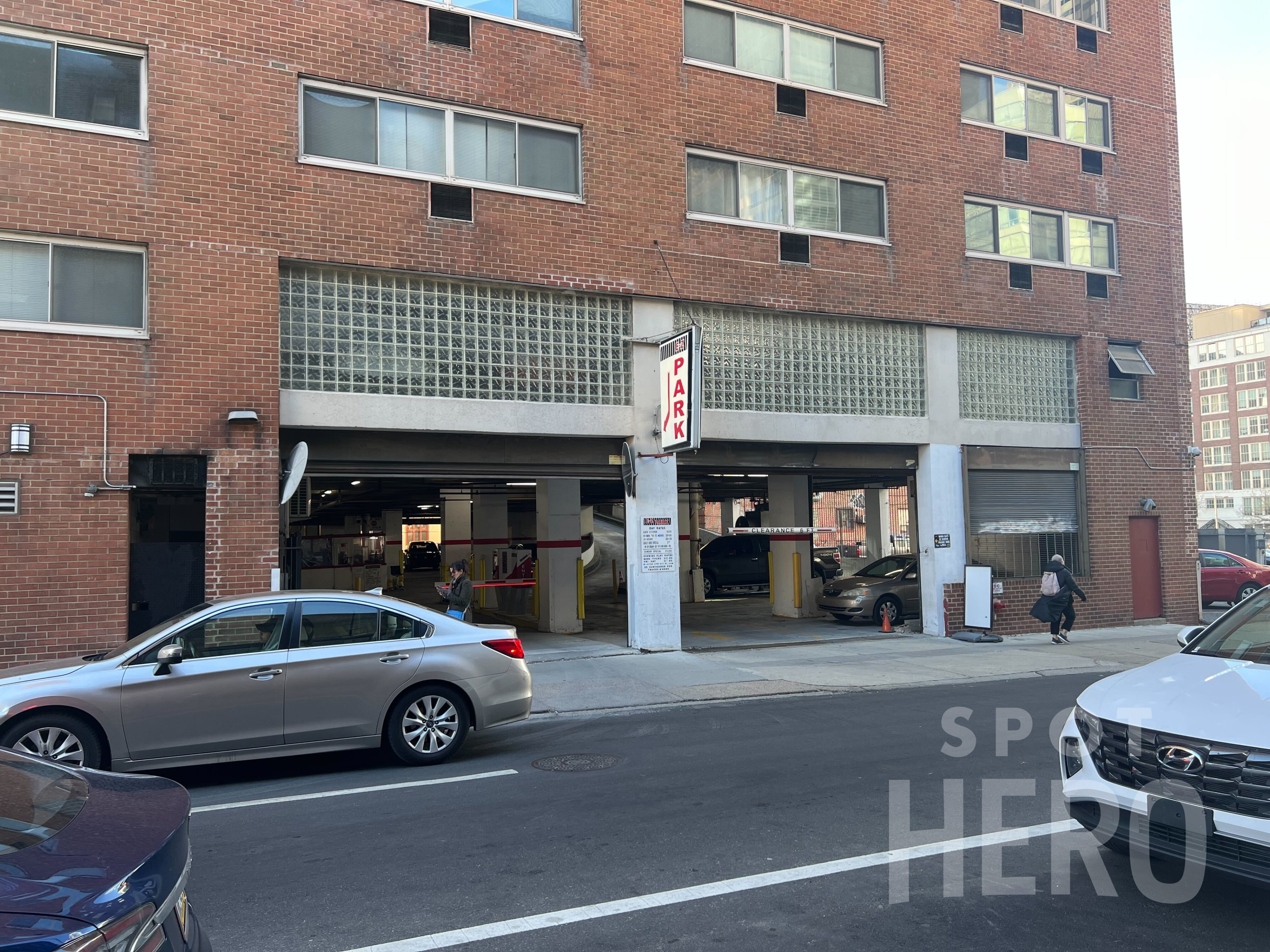 Photo of 36 S 21st St. (2101 Chestnut) - Valet Garage