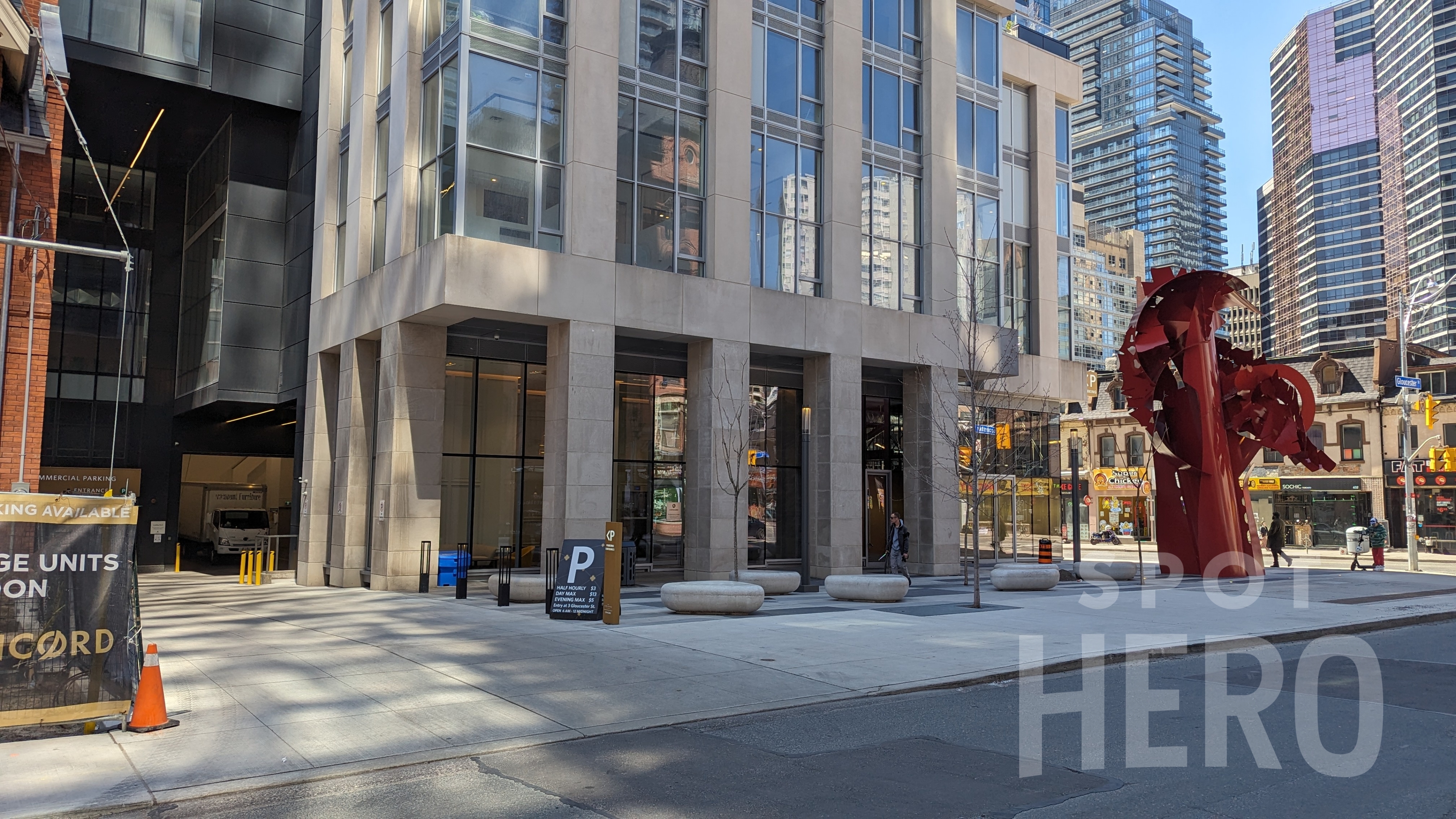 Photo of 3 Gloucester St. (595 Yonge St.) - Garage