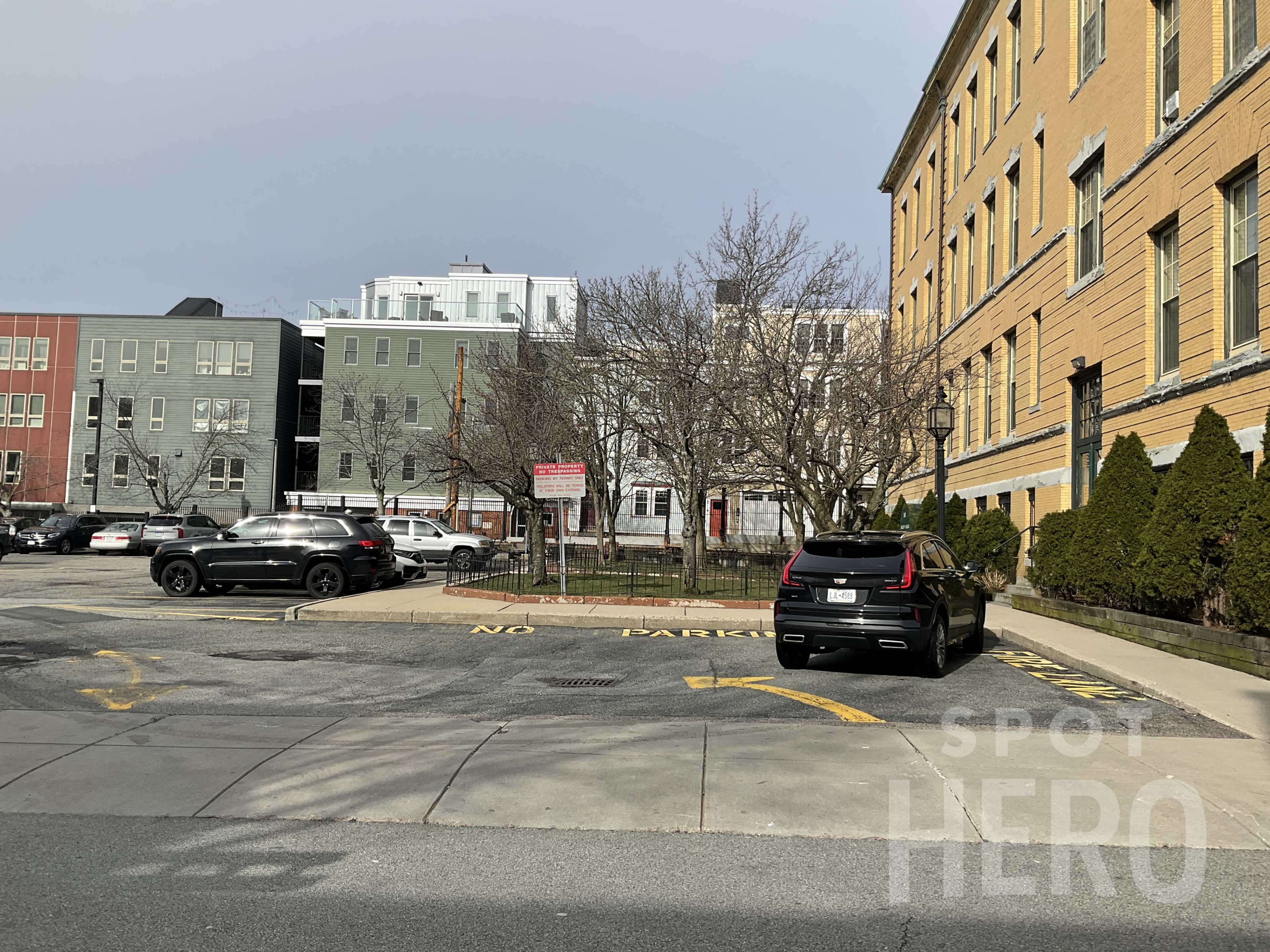 Photo of 350 W Fourth St. - Spot #48