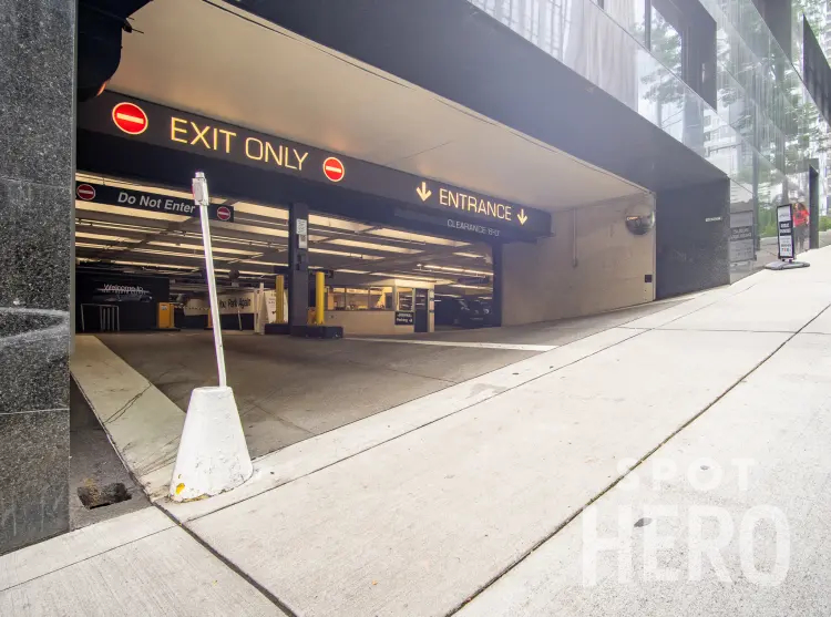 Photo of 310 Madison St (1001 4th Ave. ) - Safeco Plaza Garage
