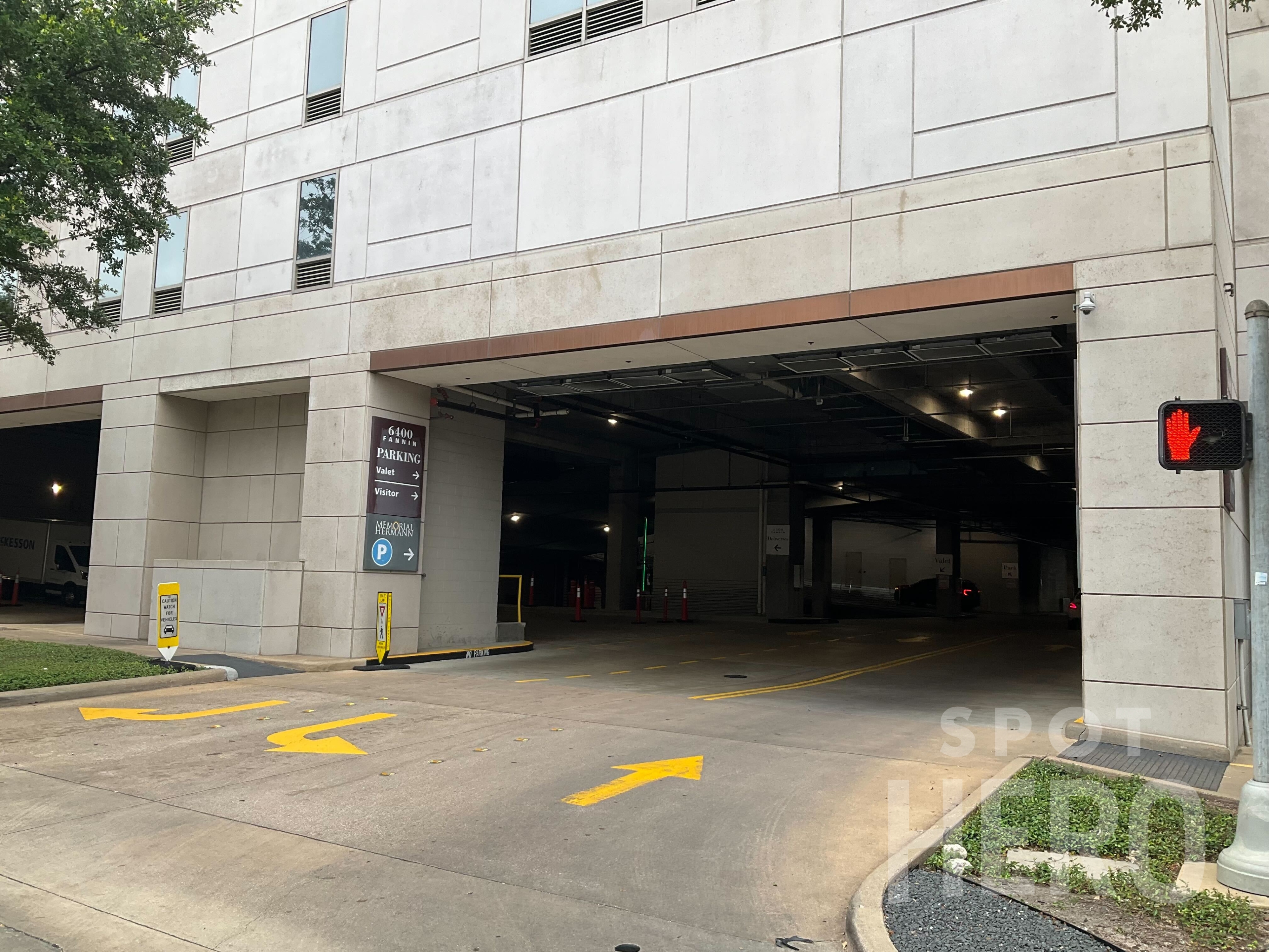 Photo of 6400 Fannin St. - Memorial Hermann Medical Plaza Garage