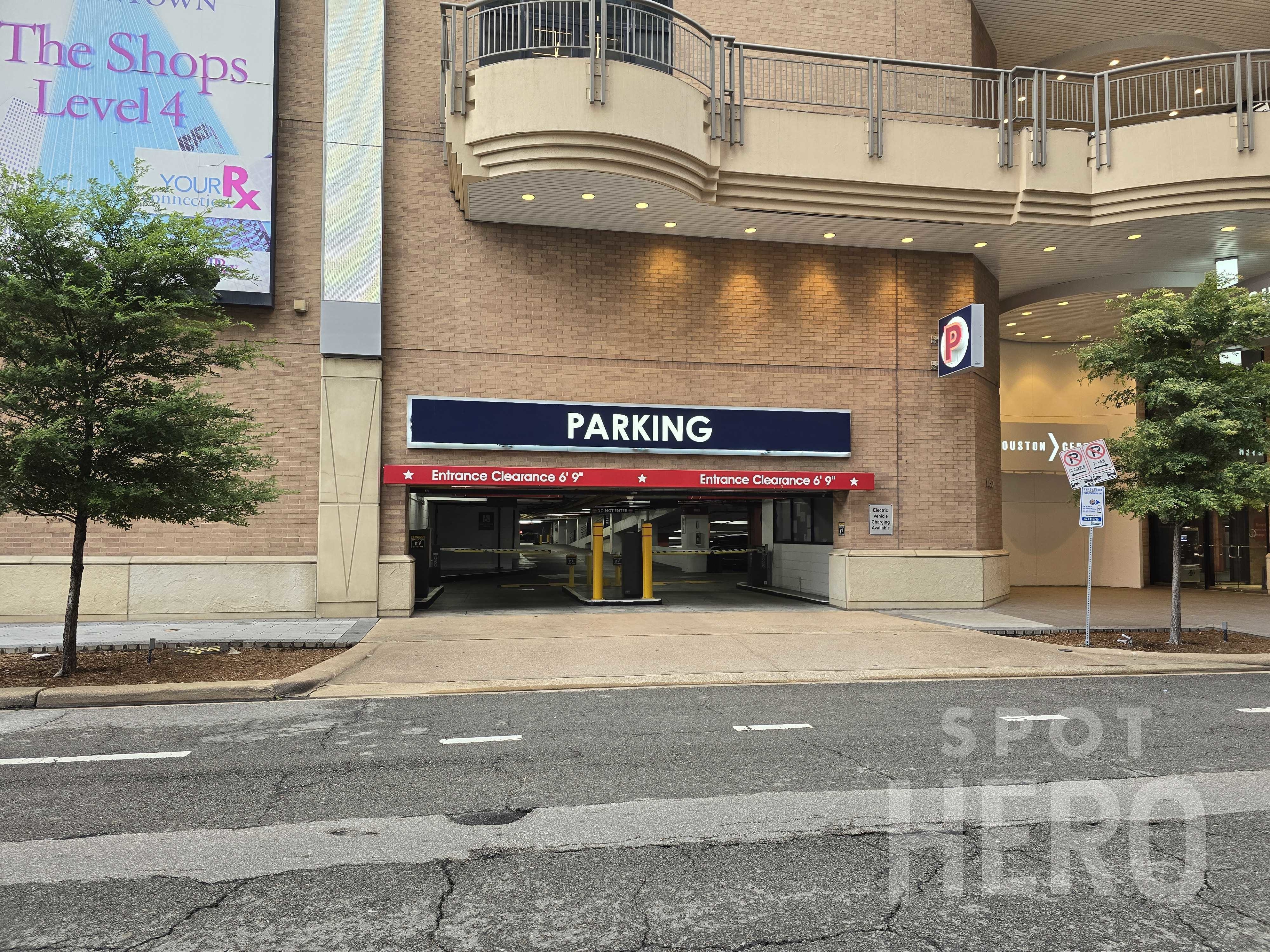 Photo of 1050 Austin St. - 4 Houston Garage