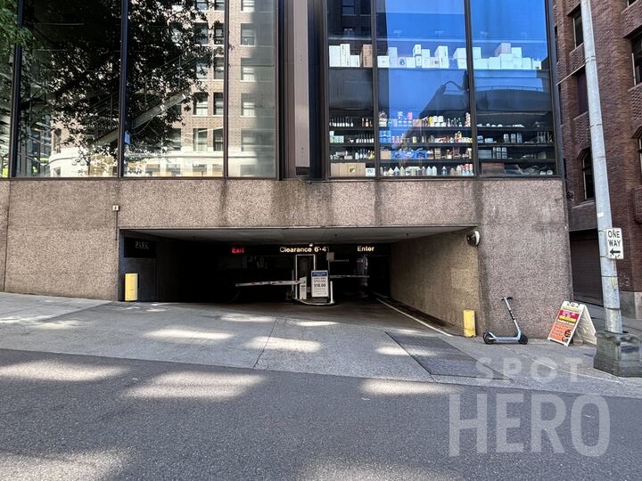 Photo of 347 University St. - Financial Center Garage