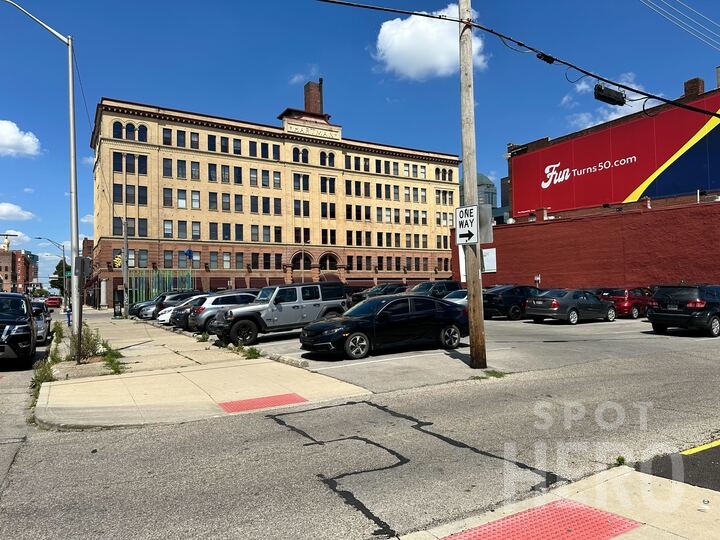 Photo of 176 E Main St. (4th & Main) - Lot