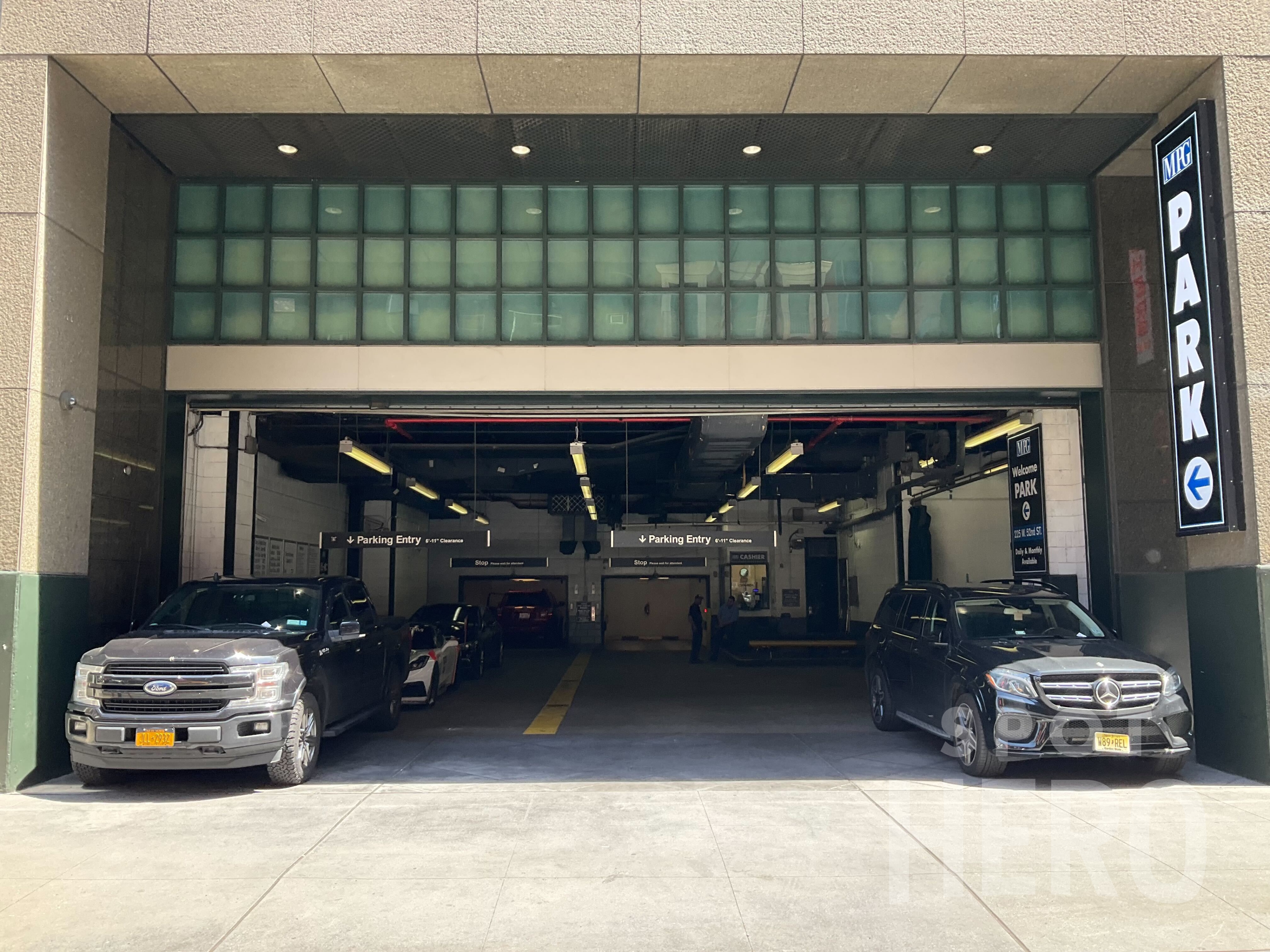 Photo of 225 West 52nd St. (1681 Broadway) - Garage