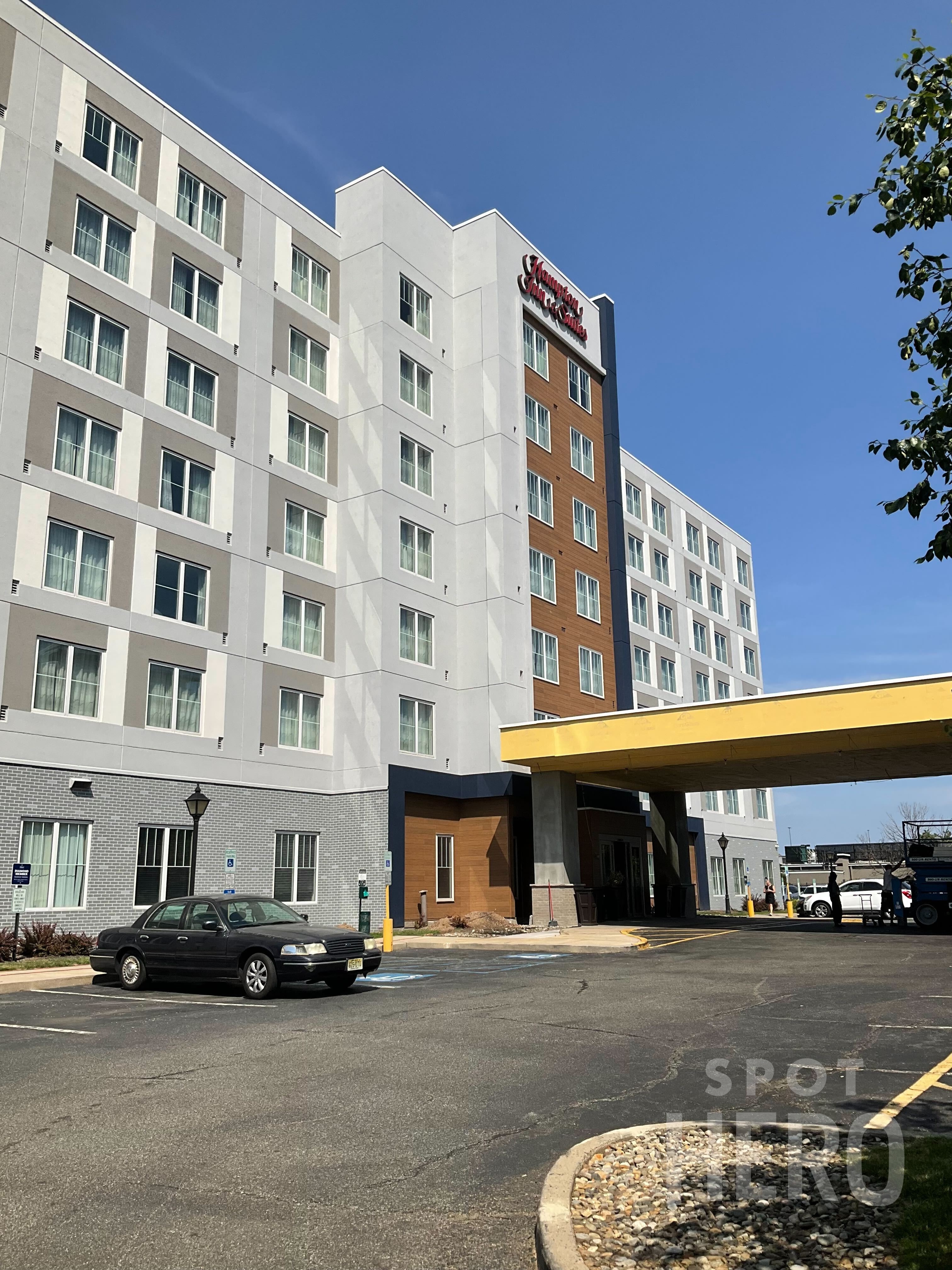 Photo of Hampton Inn & Suites EWR - Uncovered Self Park