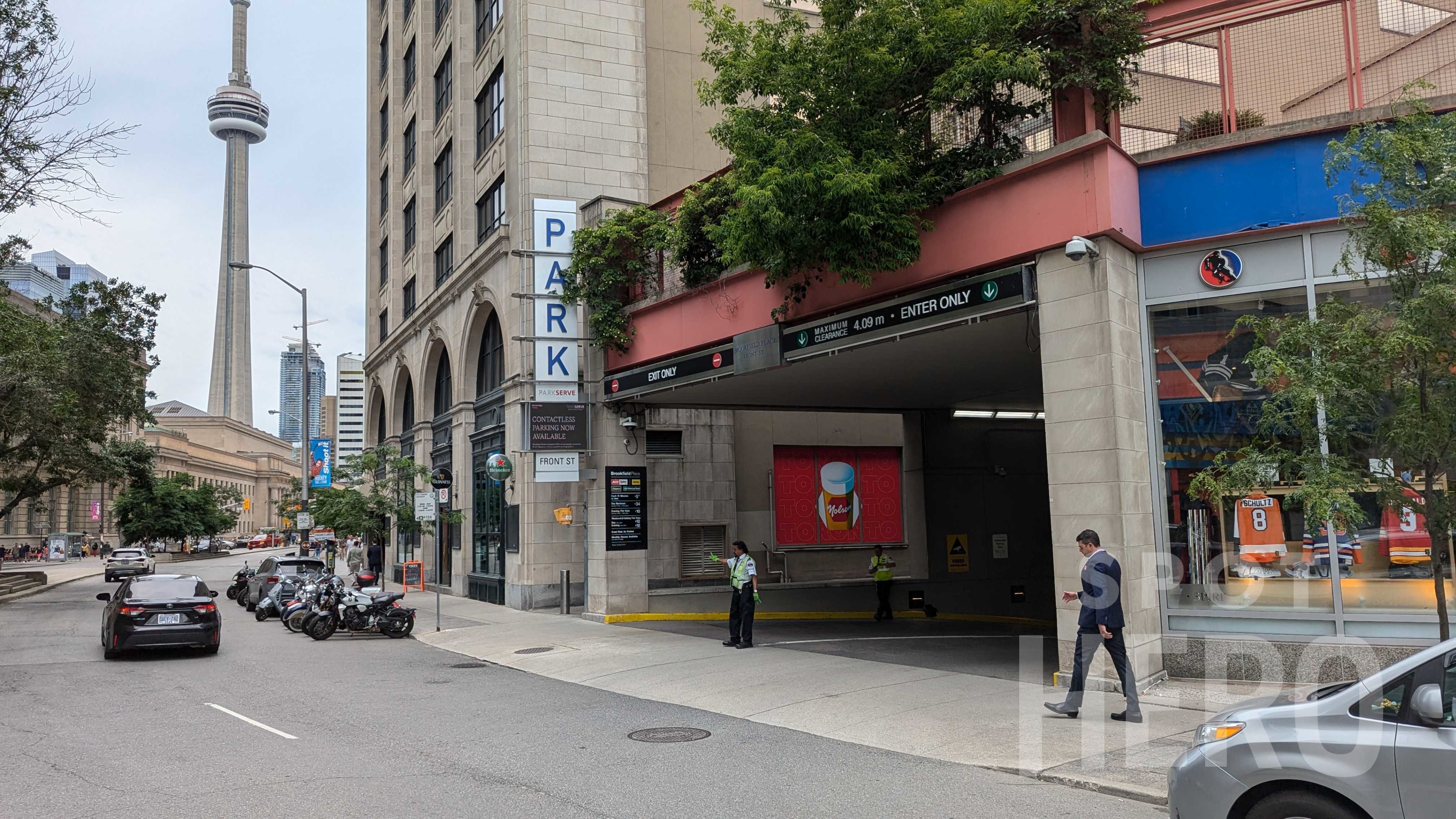 Photo of 10 Front St. W - Brookfield Place Garage