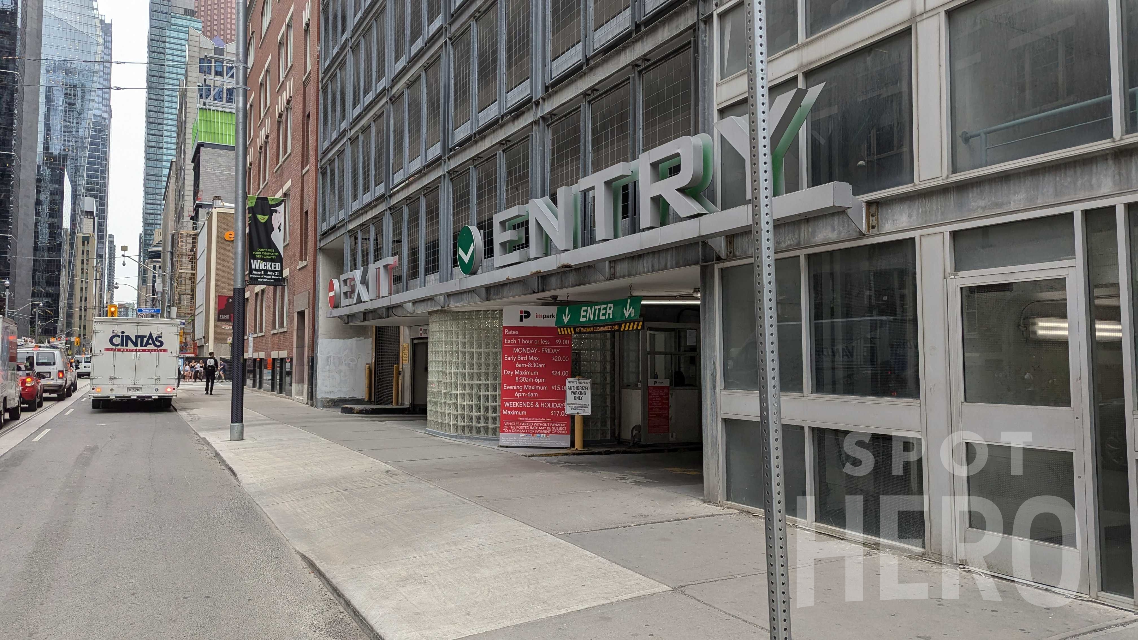 Photo of 211 Adelaide St. W - Garage 472