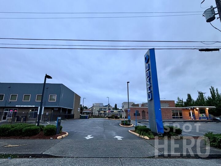 Photo of 7100 Martin Luther King Jr Way S. - Chase Bank Lot