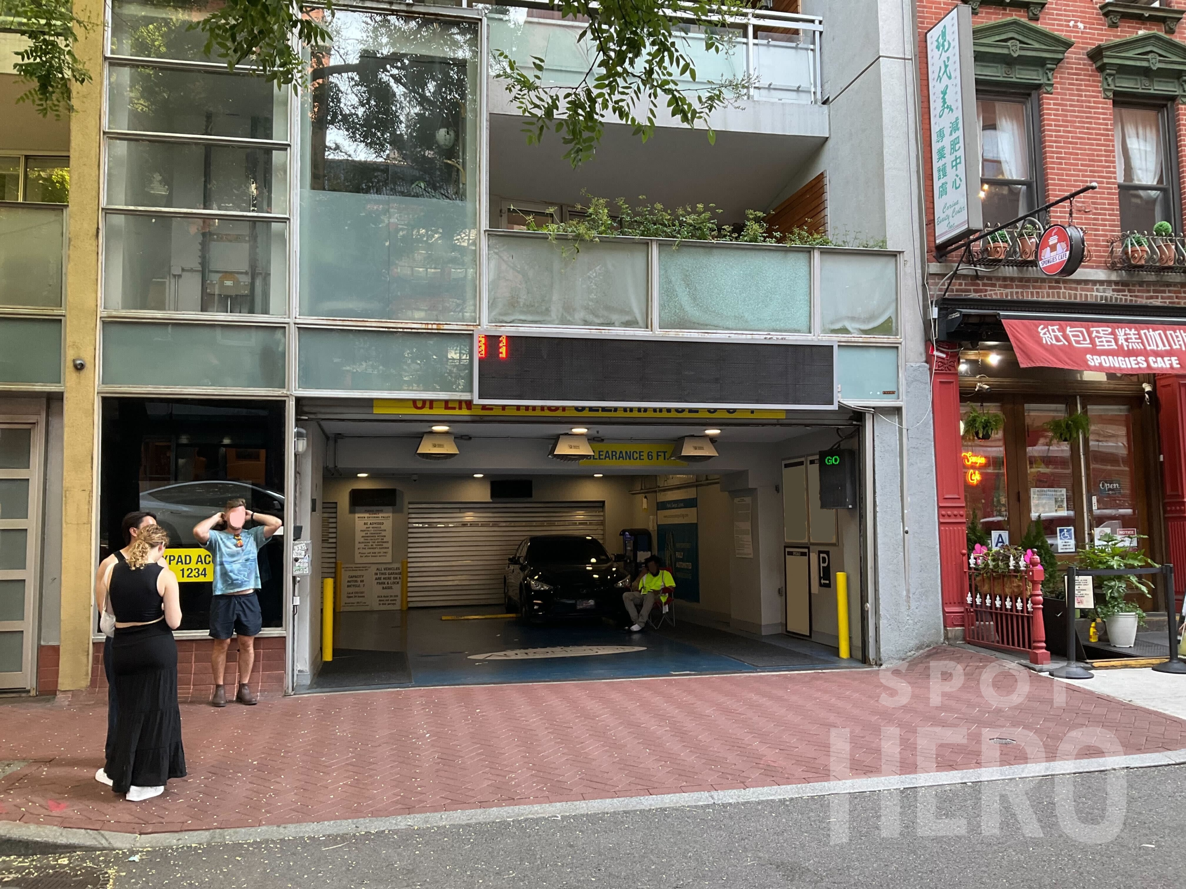 Photo of 123 Baxter St. - Garage