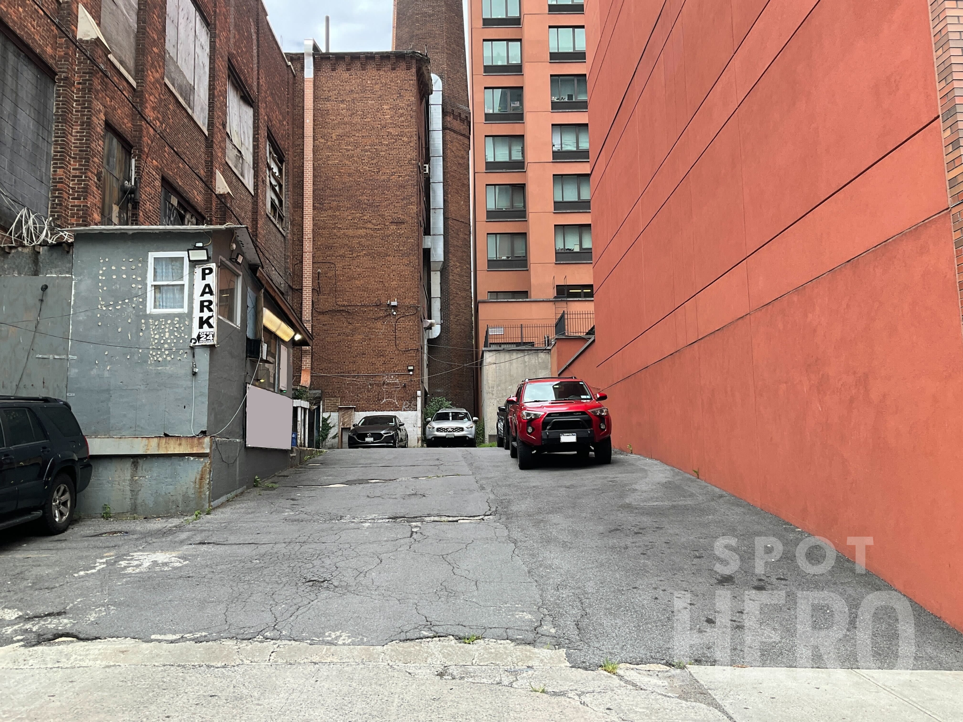 Photo of 707 Concourse Village W. - Lot