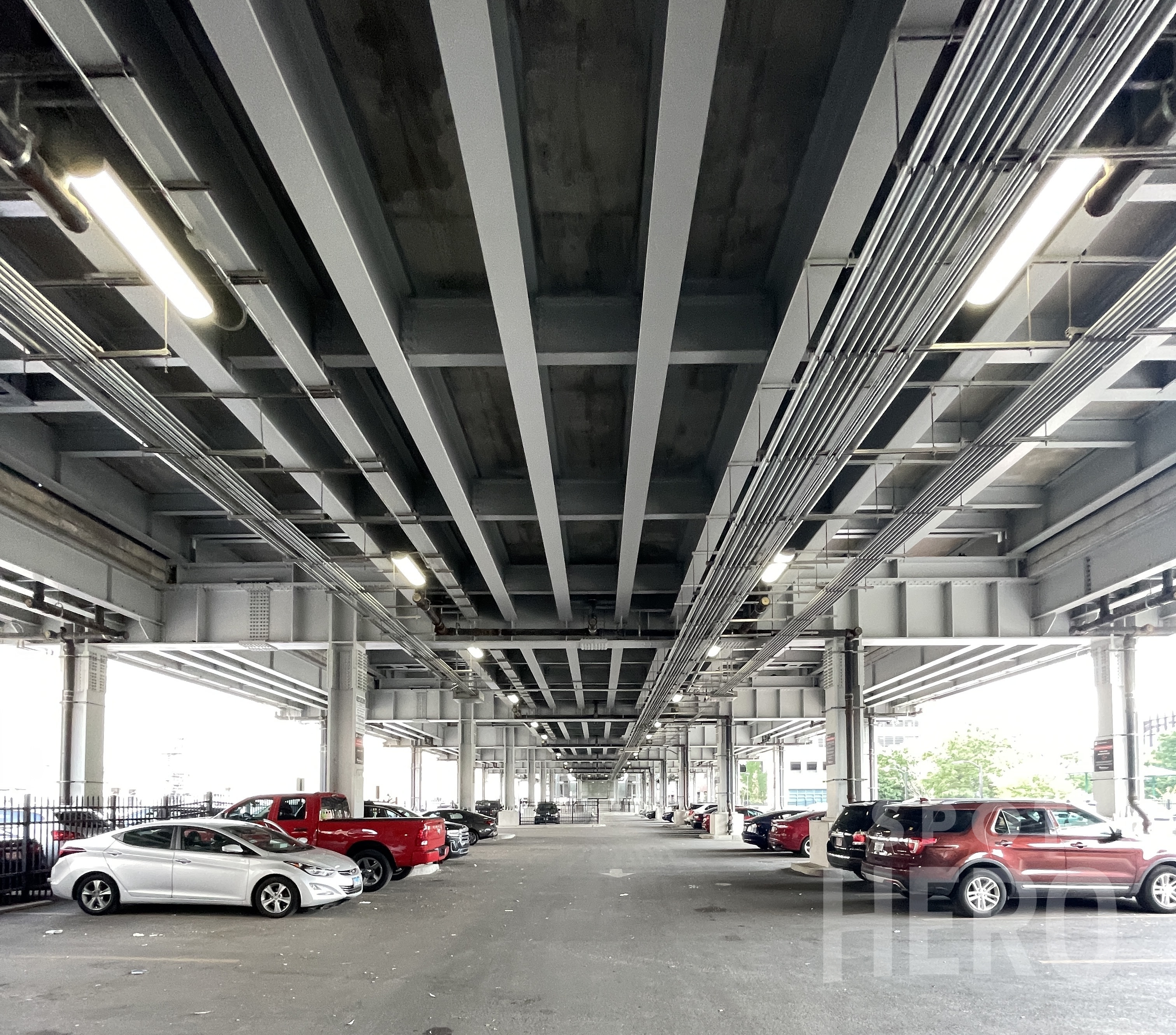 Photo of 4500 N Broadway - Under El Zone 54665