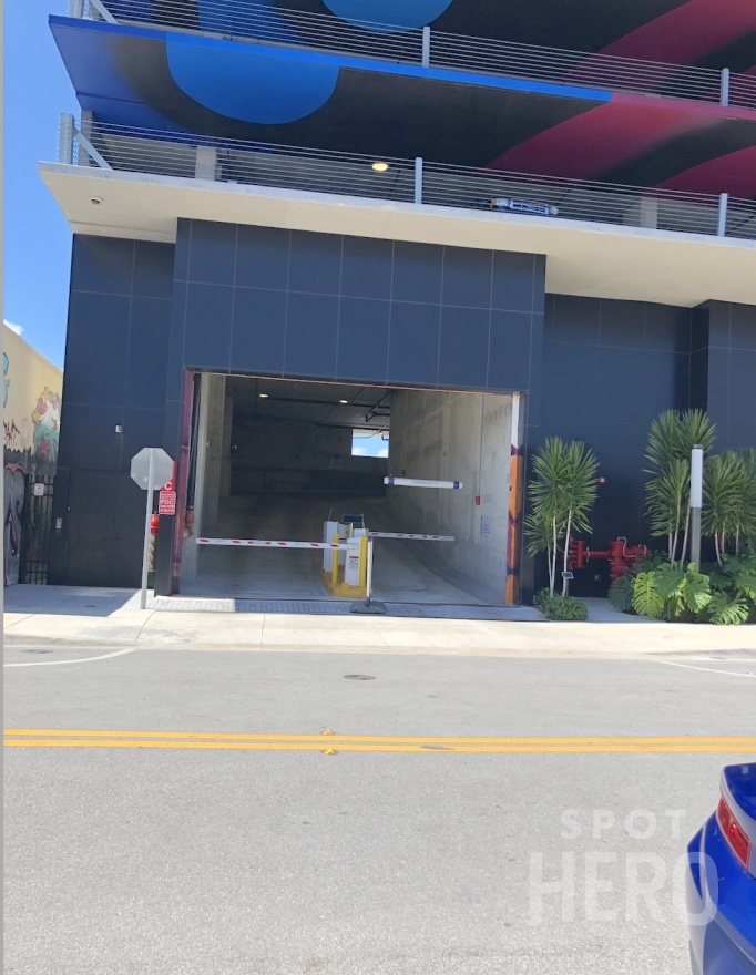 Photo of 545 NW 26th St. - Garage