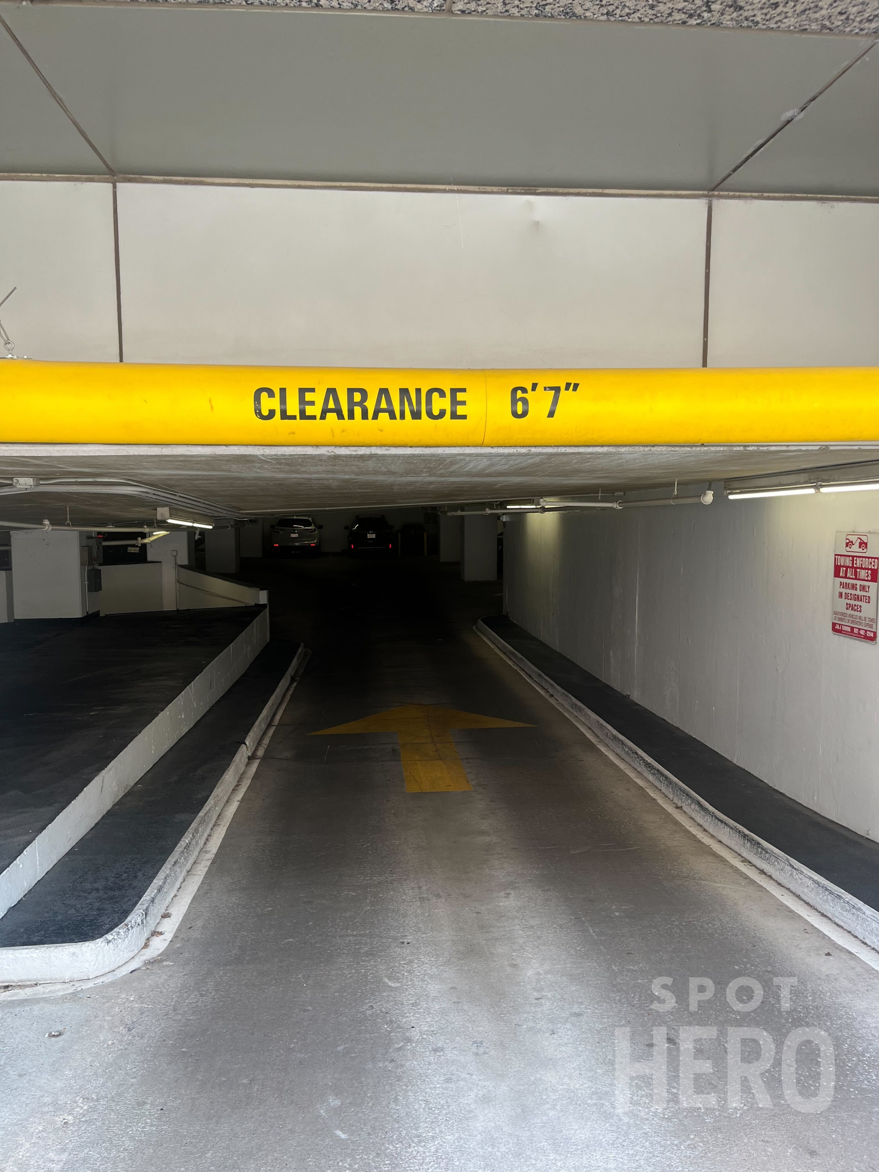 Photo of 179 W 9th St. (816 Congress Ave) - Garage