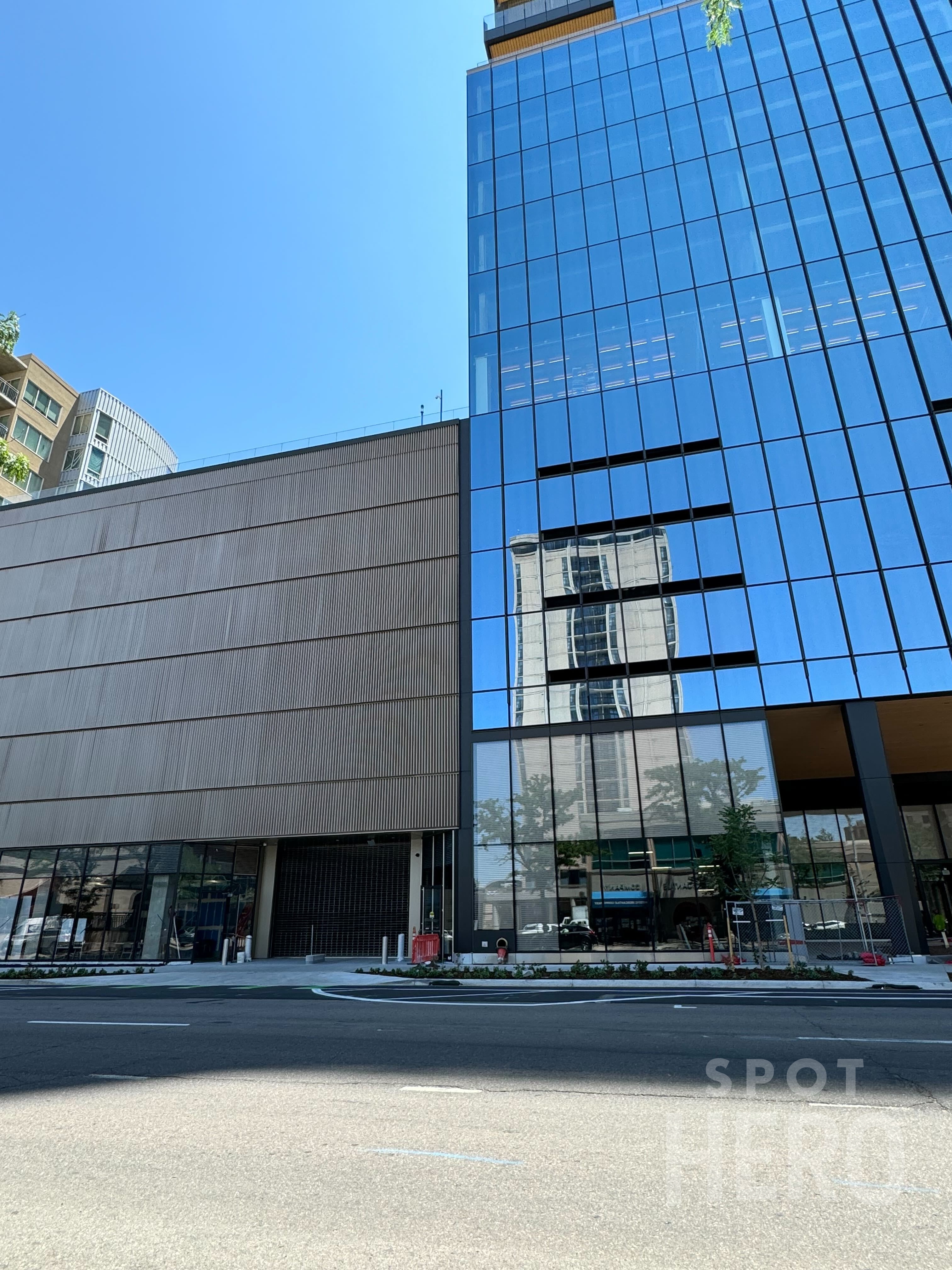 Photo of 1900 Lawrence St. - Garage