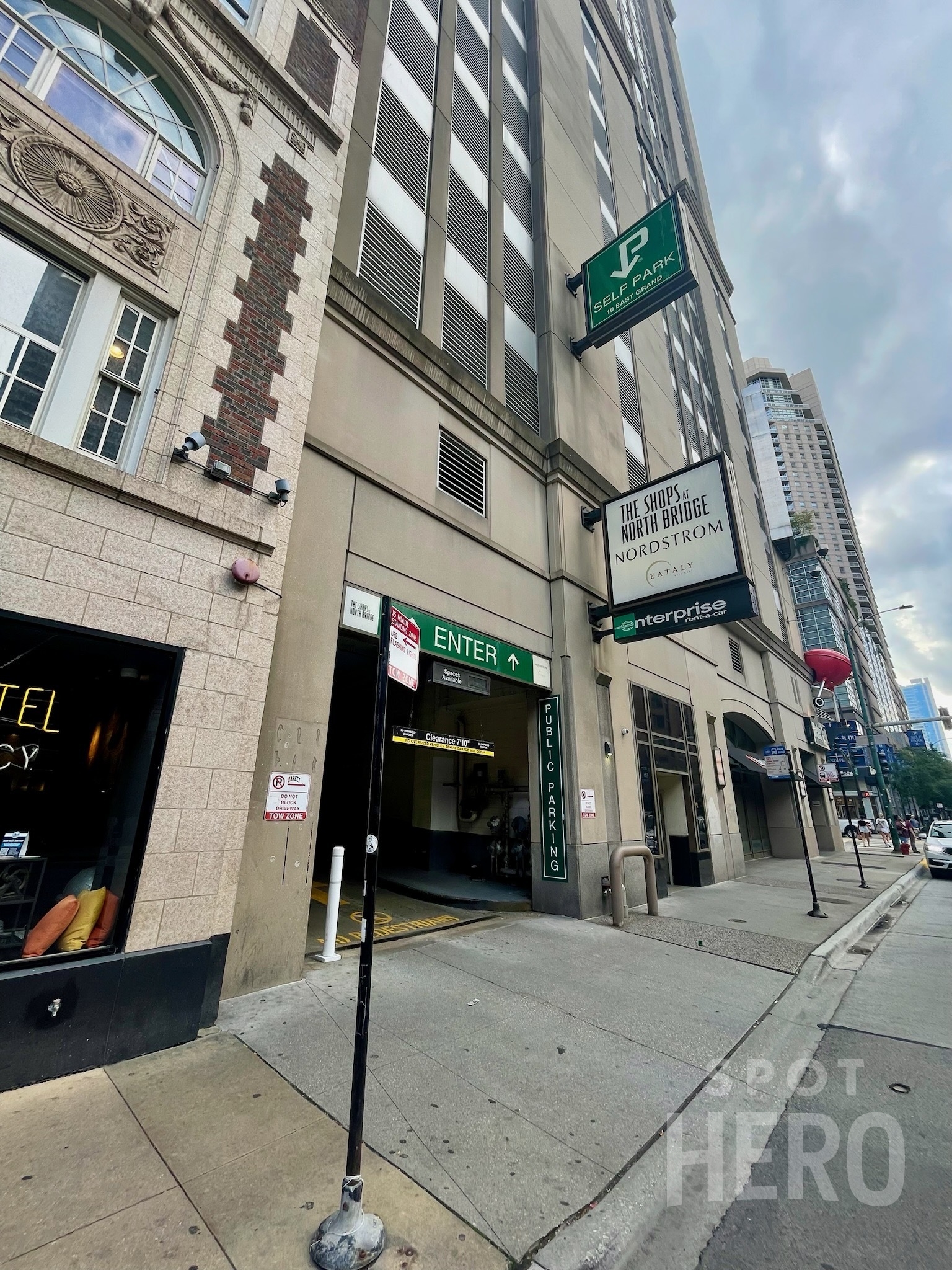 Photo of 9 E Ohio Street - North Bridge