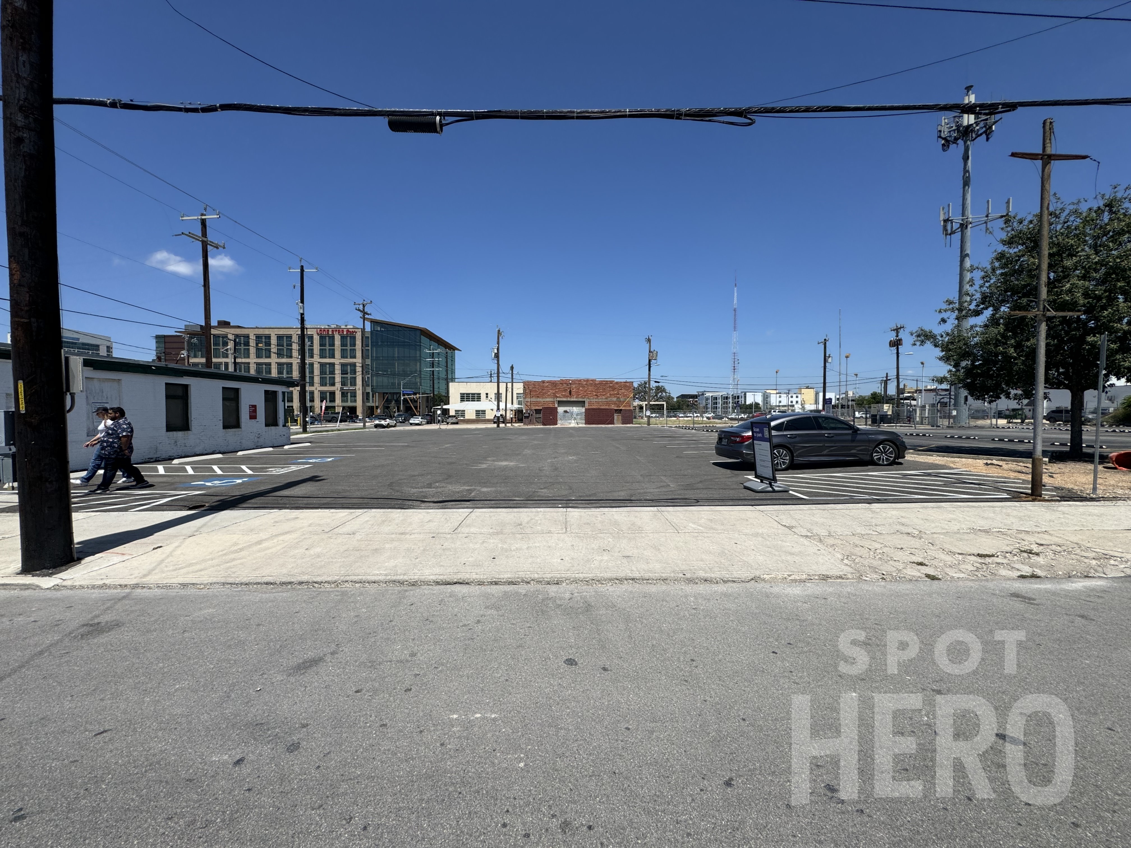 Photo of Lot 1718 – 811 N. Alamo St.