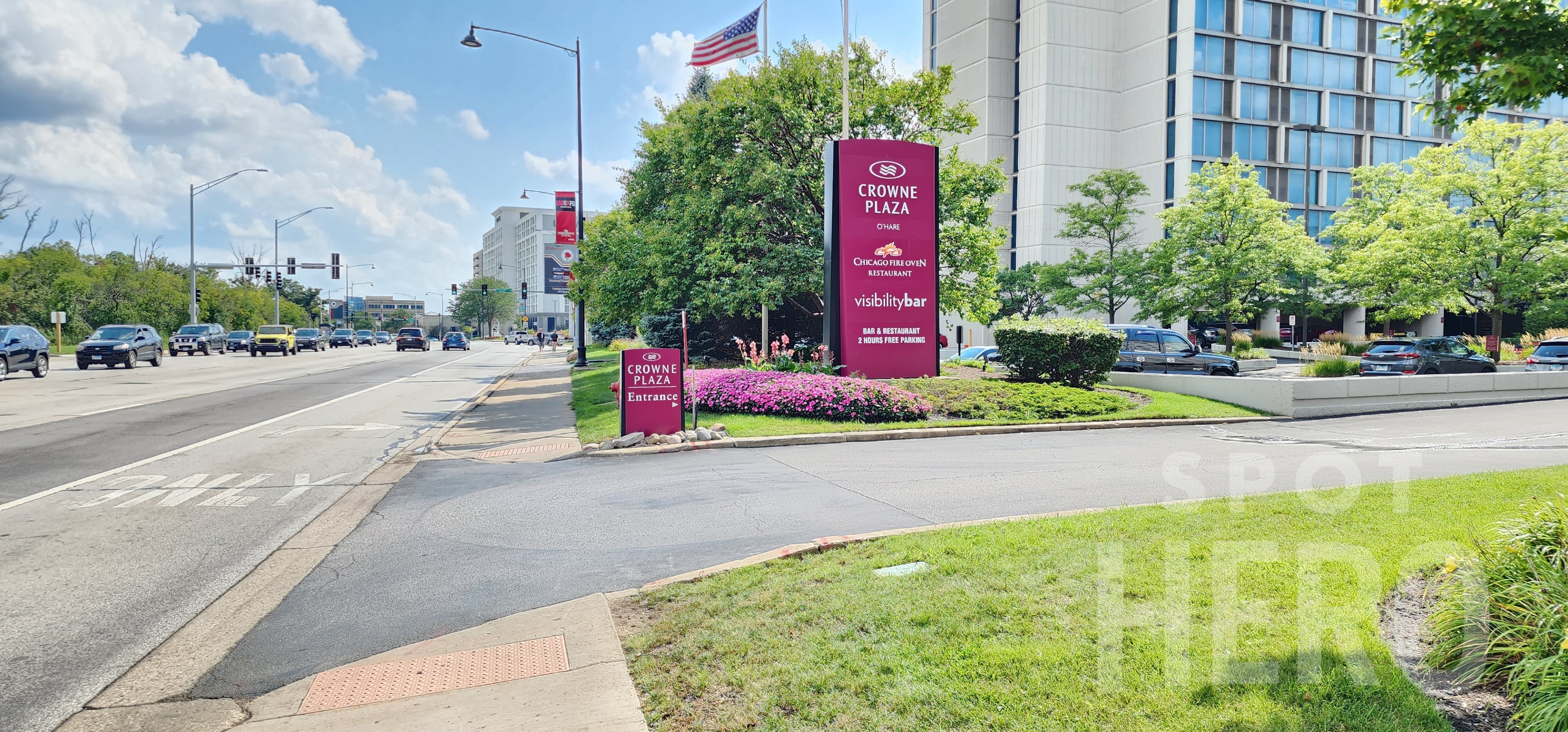 Photo of Crowne Plaza O'Hare - Uncovered Self Park