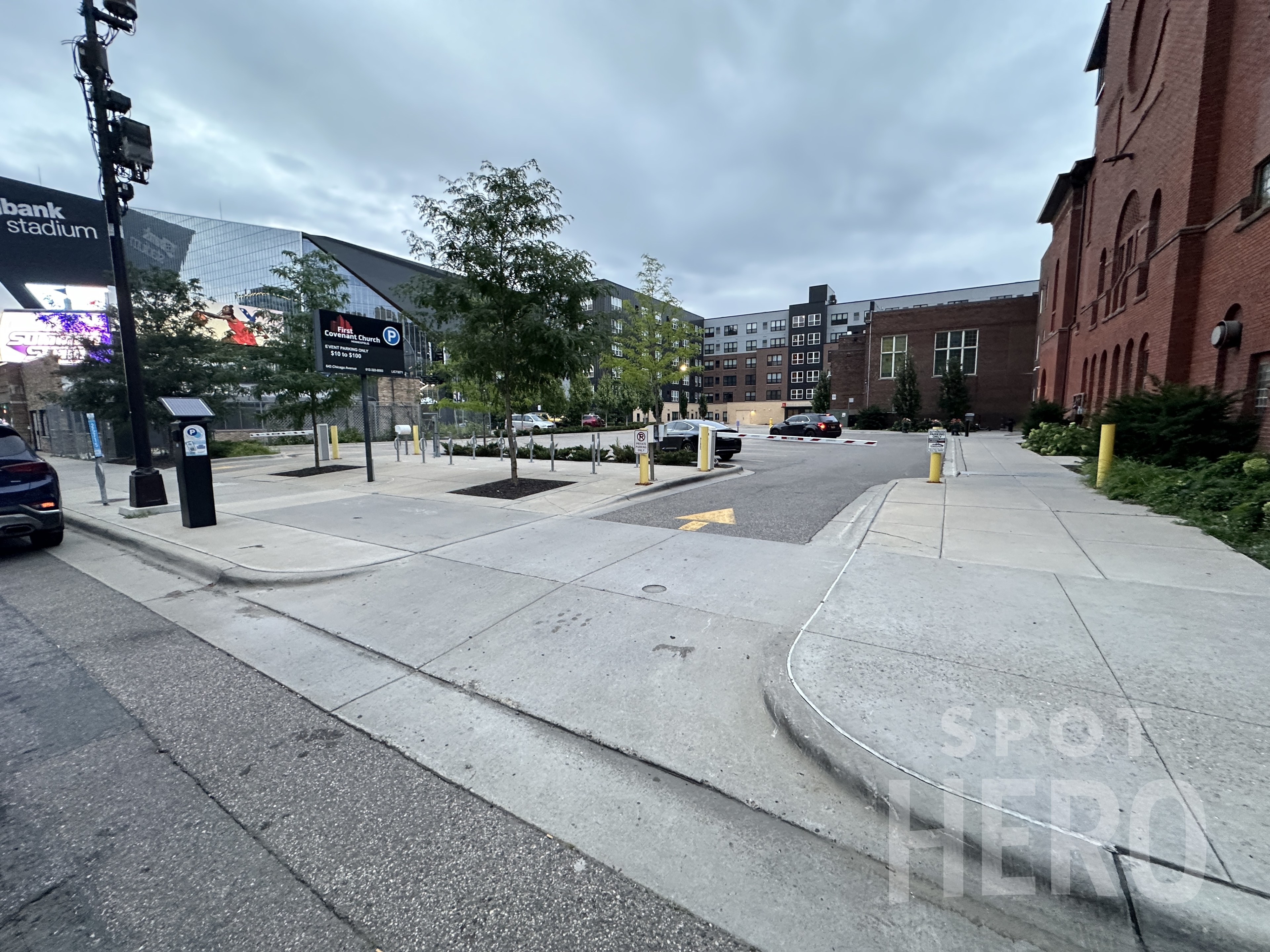 Photo of 643 Chicago Ave. - First Covenant Church Surface Lot