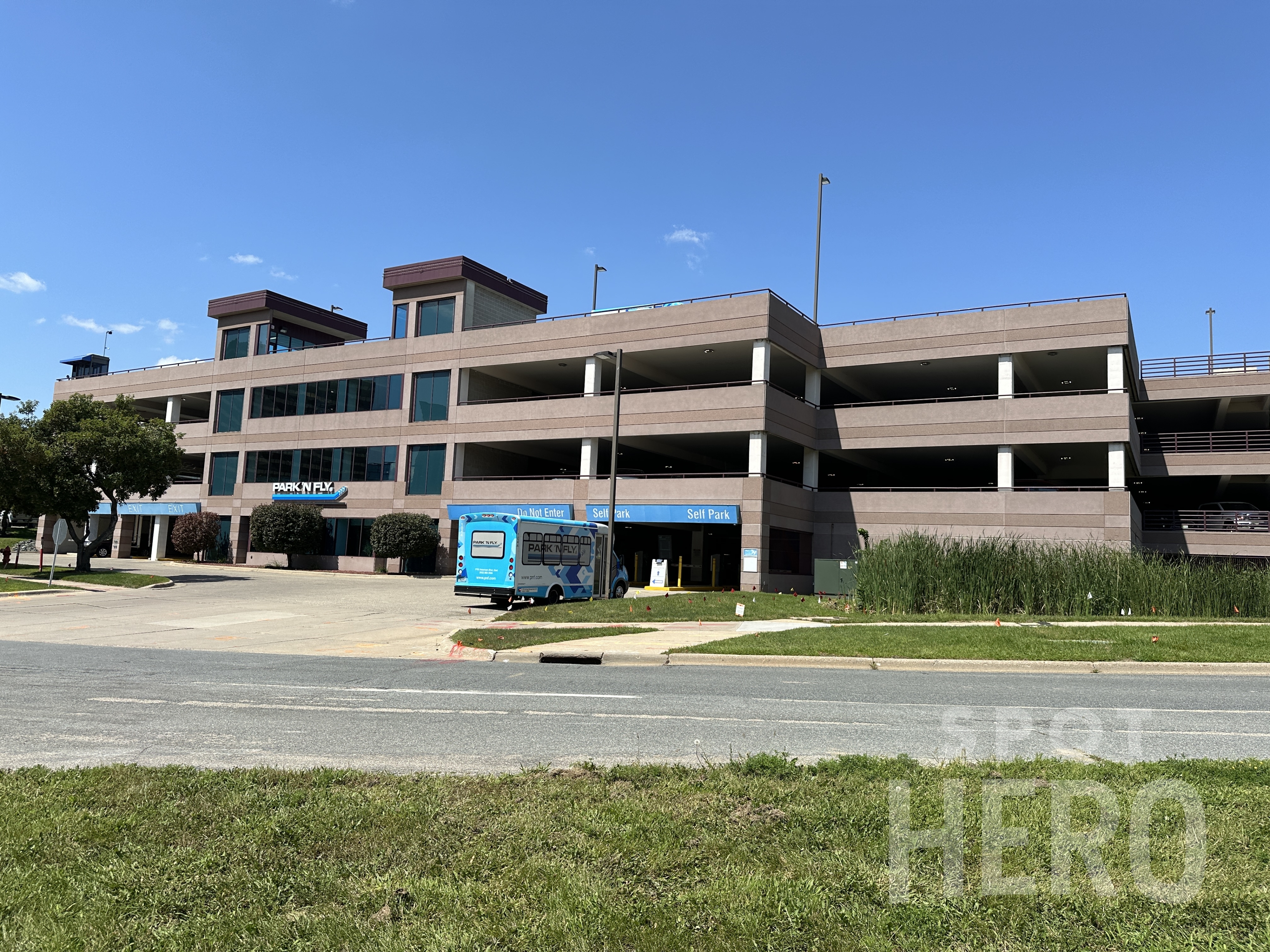 Photo of Park N Fly MSP - Uncovered Self Park