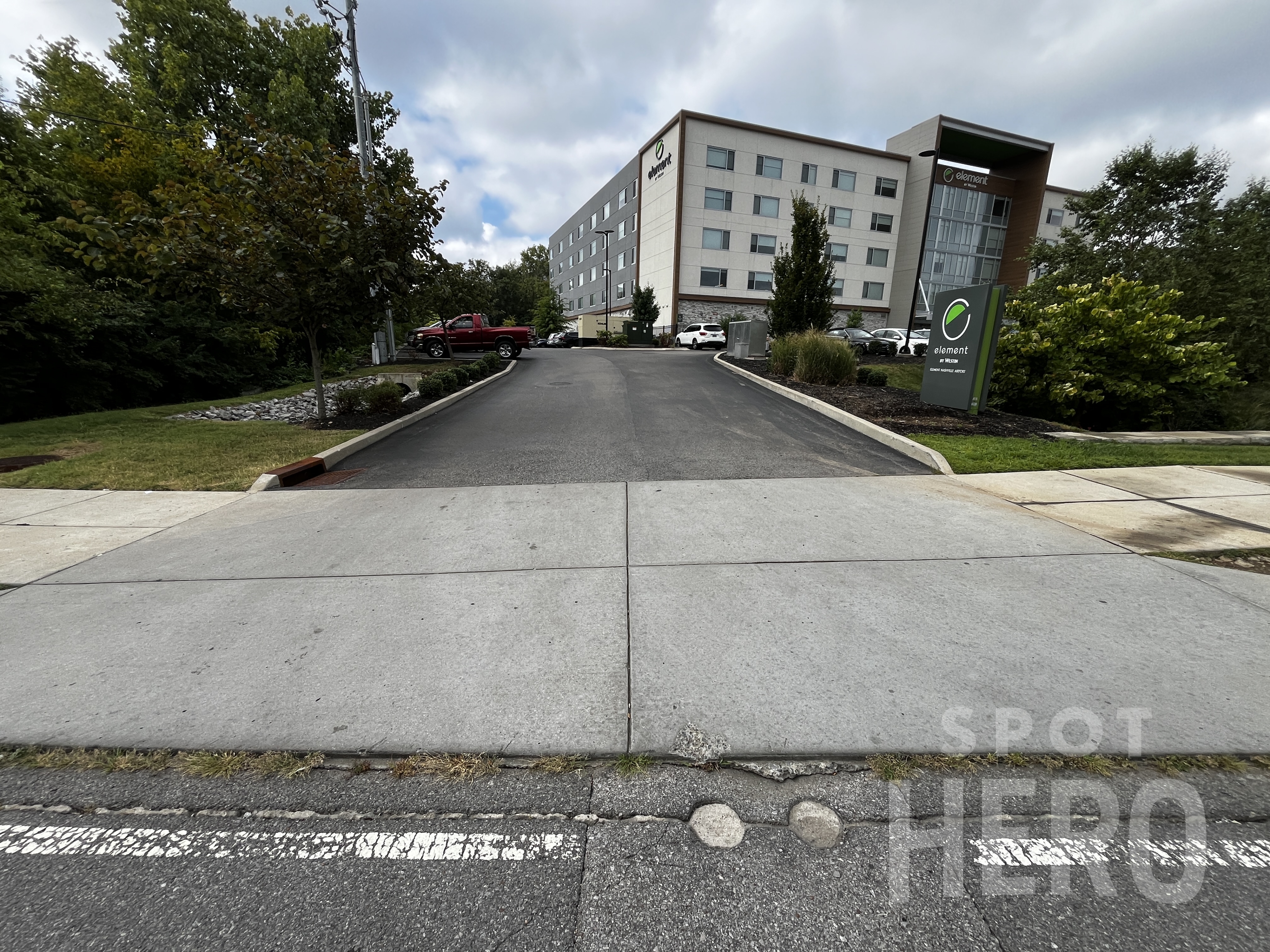 Photo of Element Nashville Airport - Uncovered Self Park