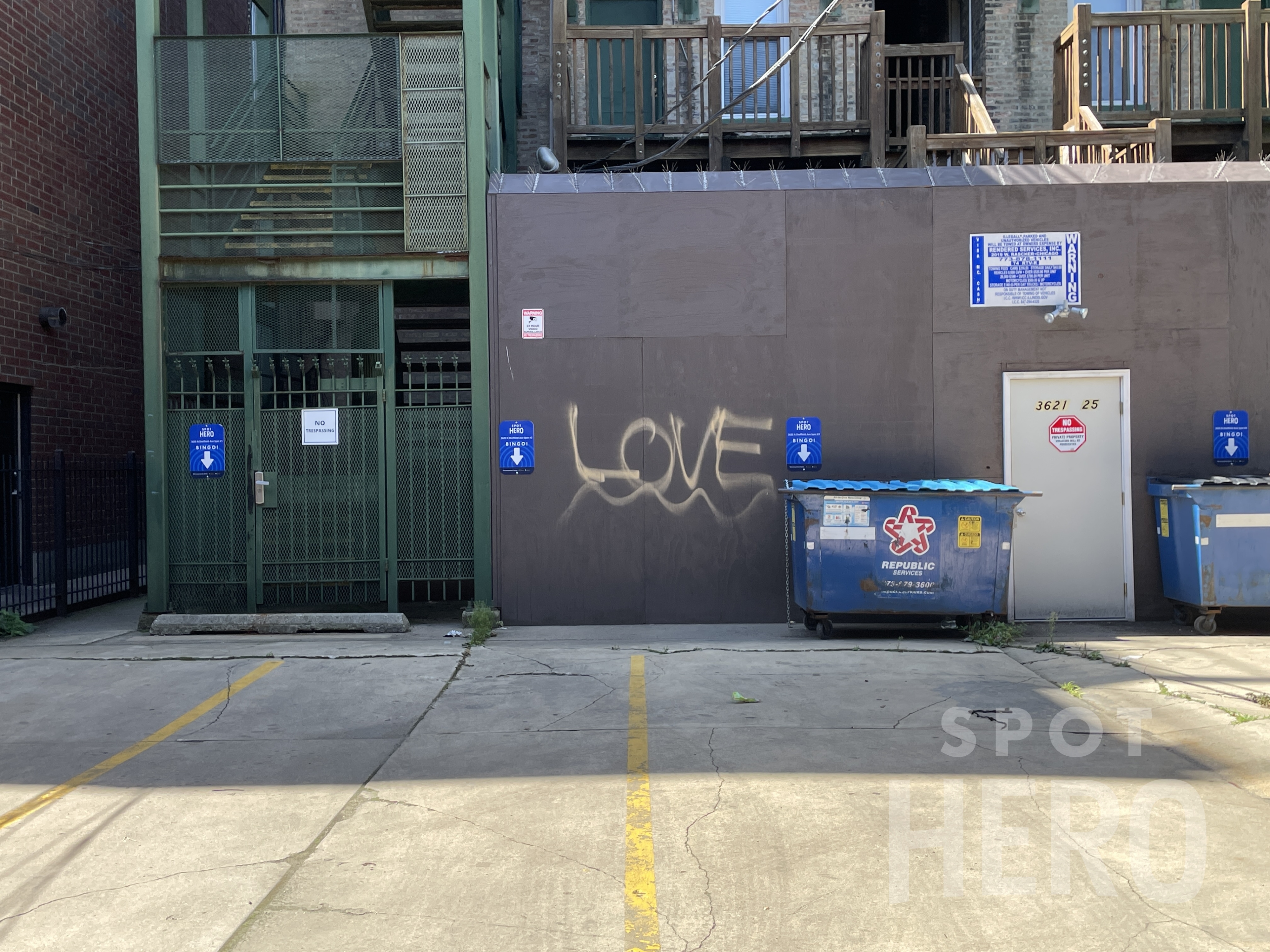 Photo of 3625 N Sheffield Ave. - Spot #2