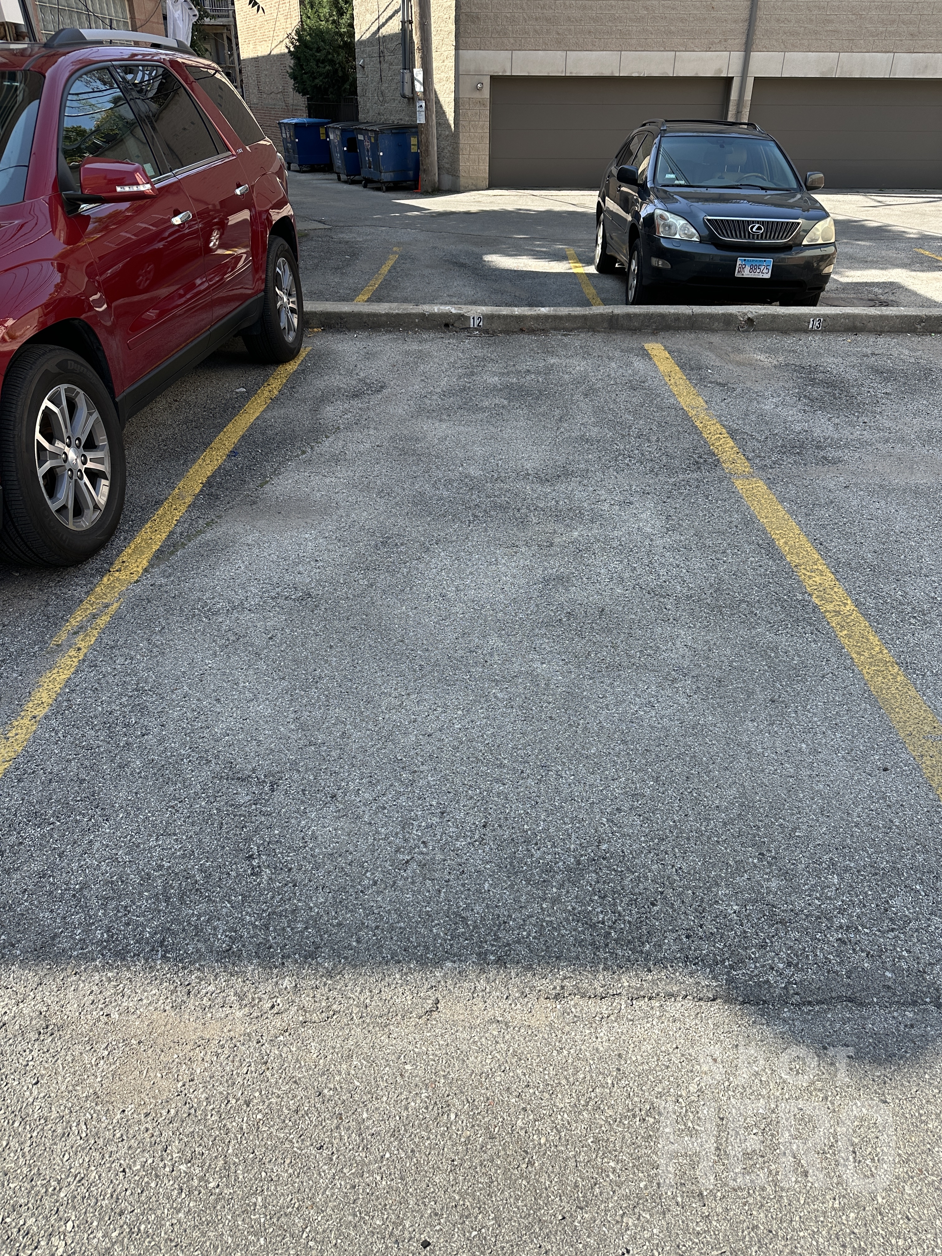 Photo of 1122 W Newport Ave. (Spot #12)