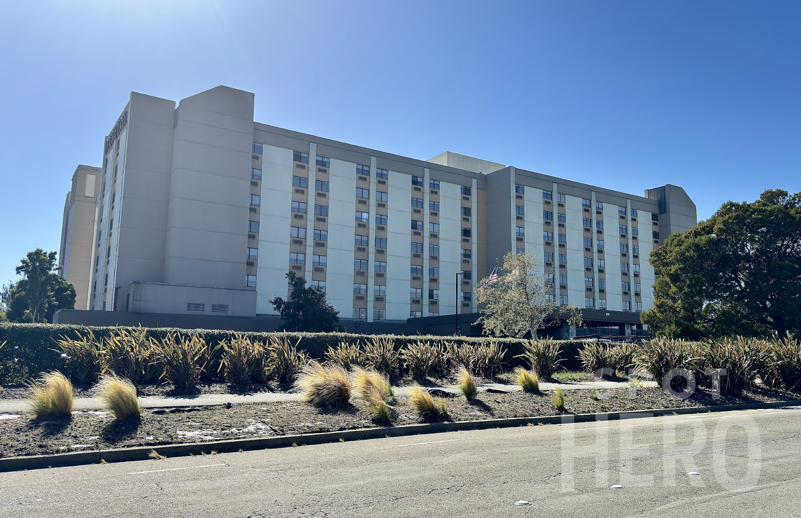 Photo of DoubleTree SFO North Bayfront - Uncovered Self Park