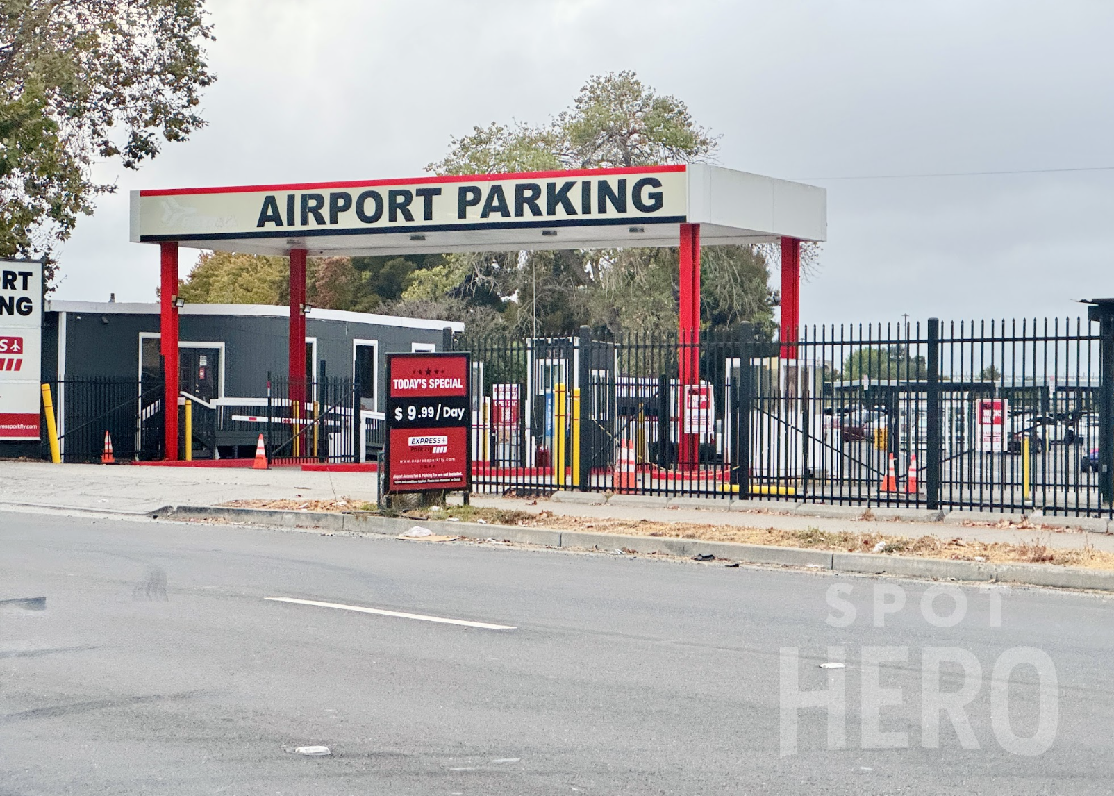 Photo of Express Park Fly - Covered Self Park