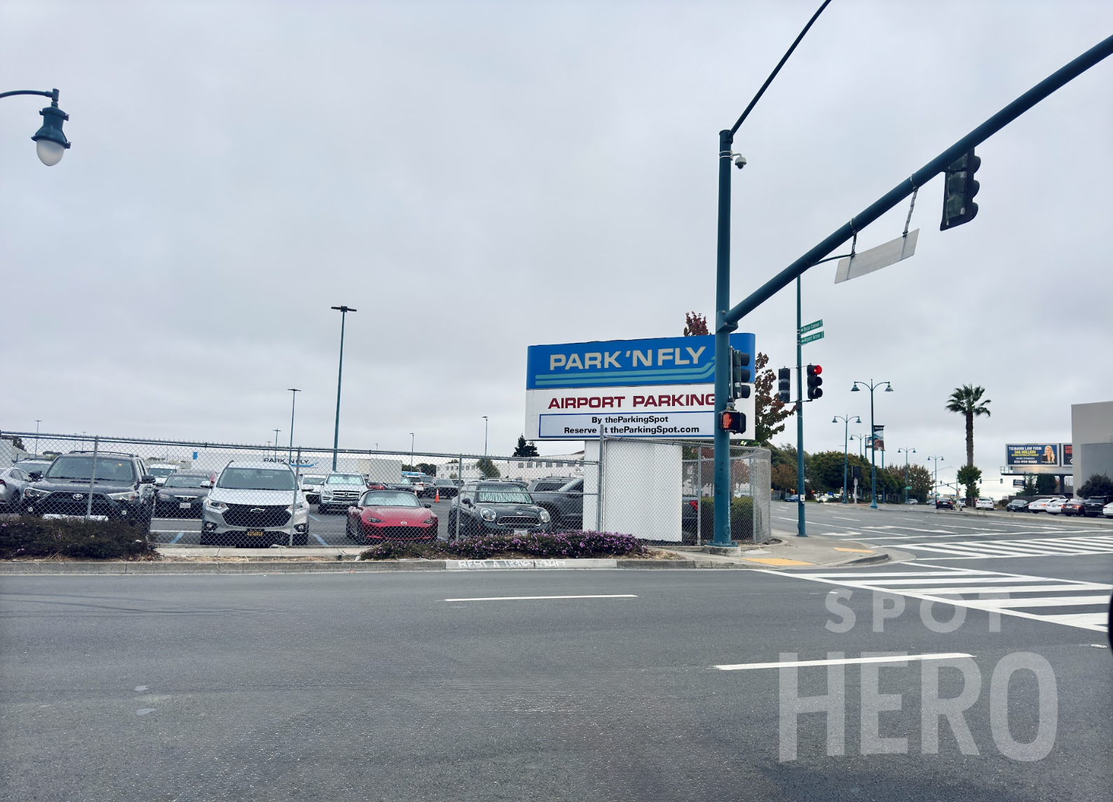 Photo of Park N Fly OAK - Premium Uncovered Self Park Lot
