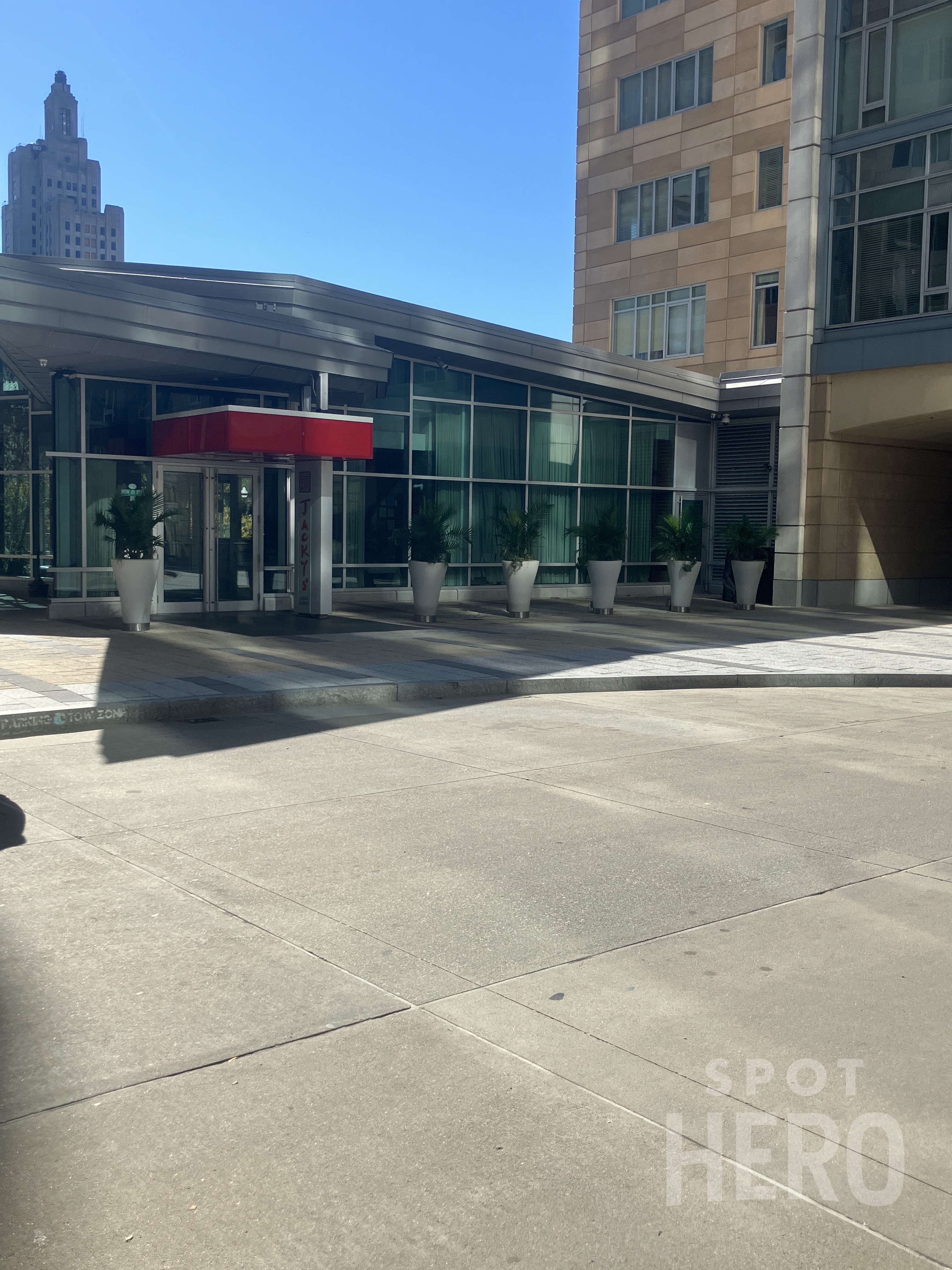 Photo of 200 Exchange Terrace - Jacky's Waterplace Valet Stand