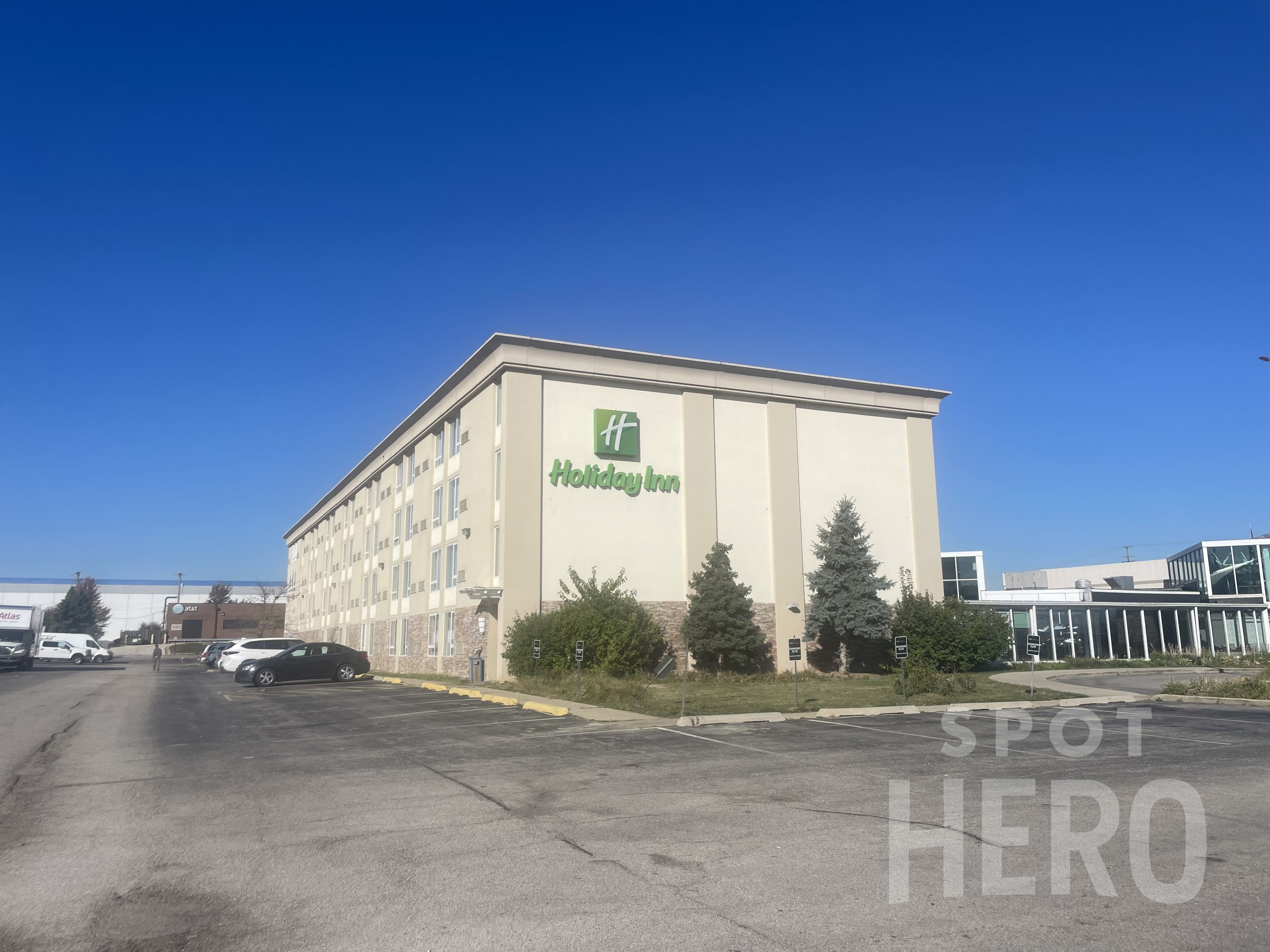Photo of Holiday Inn O'Hare Airport- Uncovered Self Park
