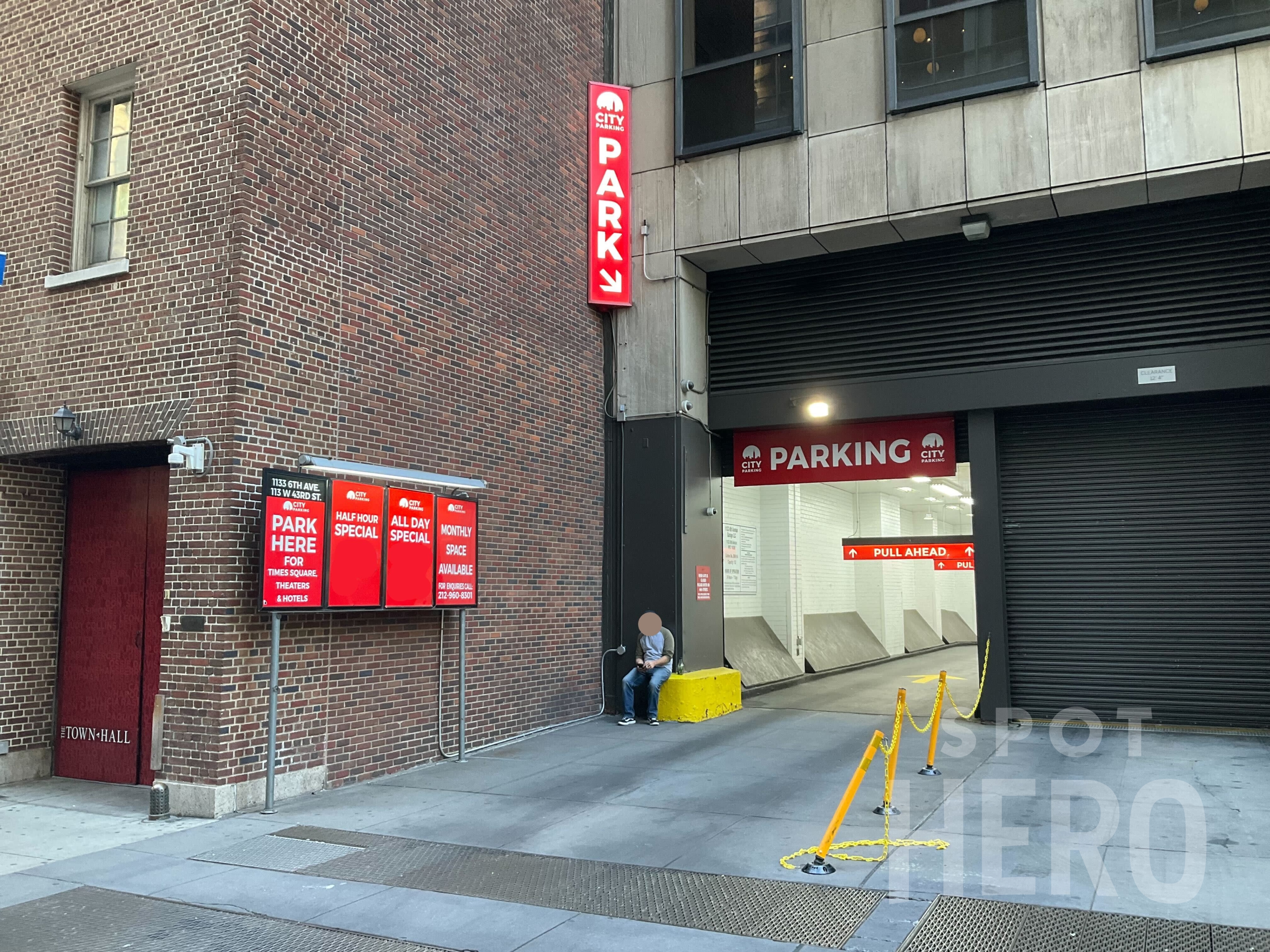 Photo of 113 W 43rd St. (1133 6th Ave. Garage LLC) - Valet