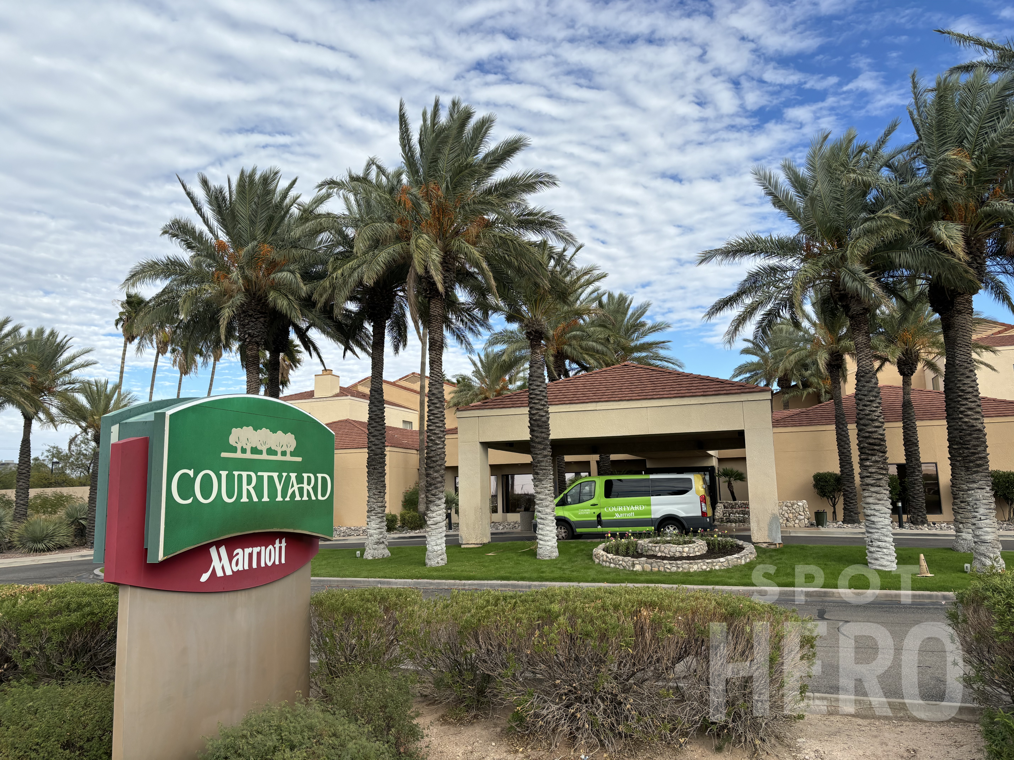 Photo of Courtyard by Marriott Tucson Airport - Uncovered Self Park