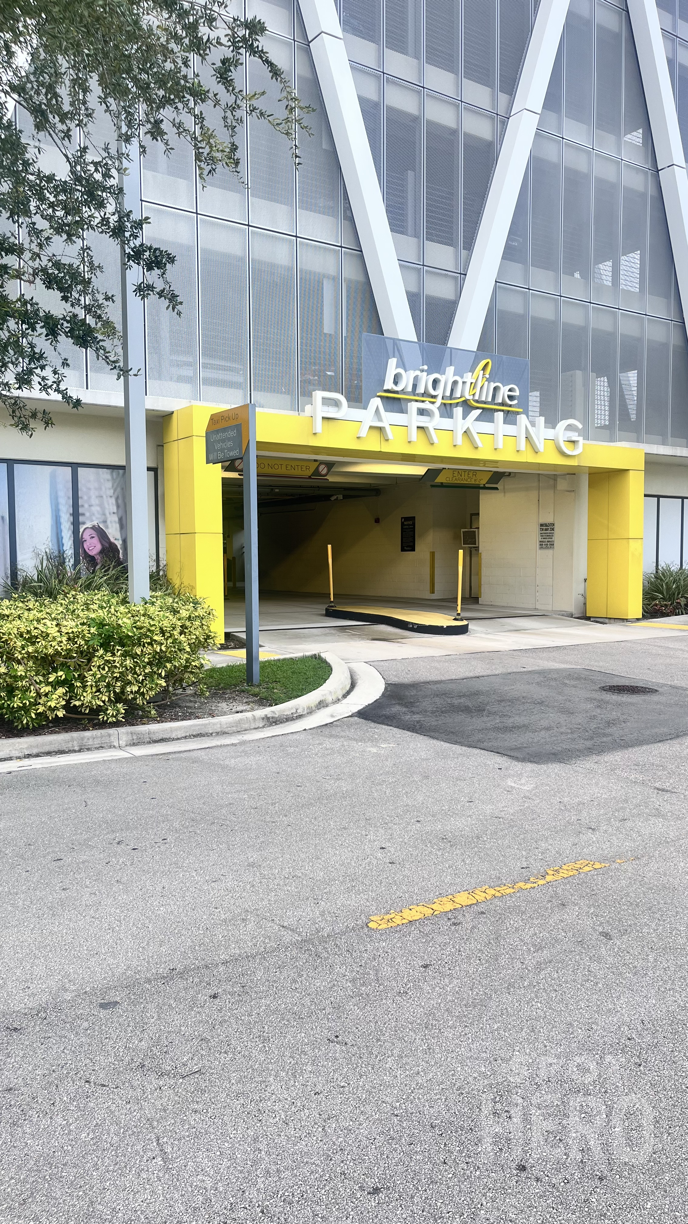 Photo of 101 NW 2nd Ave. - Brightline Parking Garage