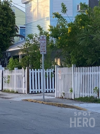 Photo of 423 Bahama St. (523 Fleming St.) - Lot