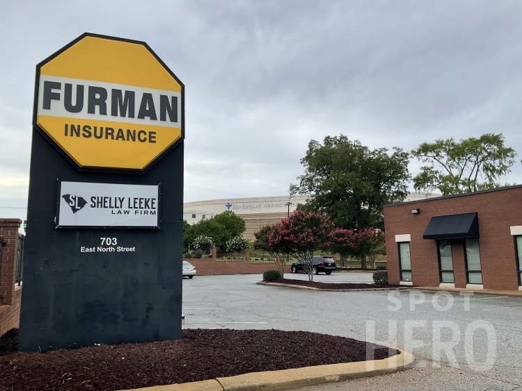 Photo of 703 E North St. - Furman Insurance Lot