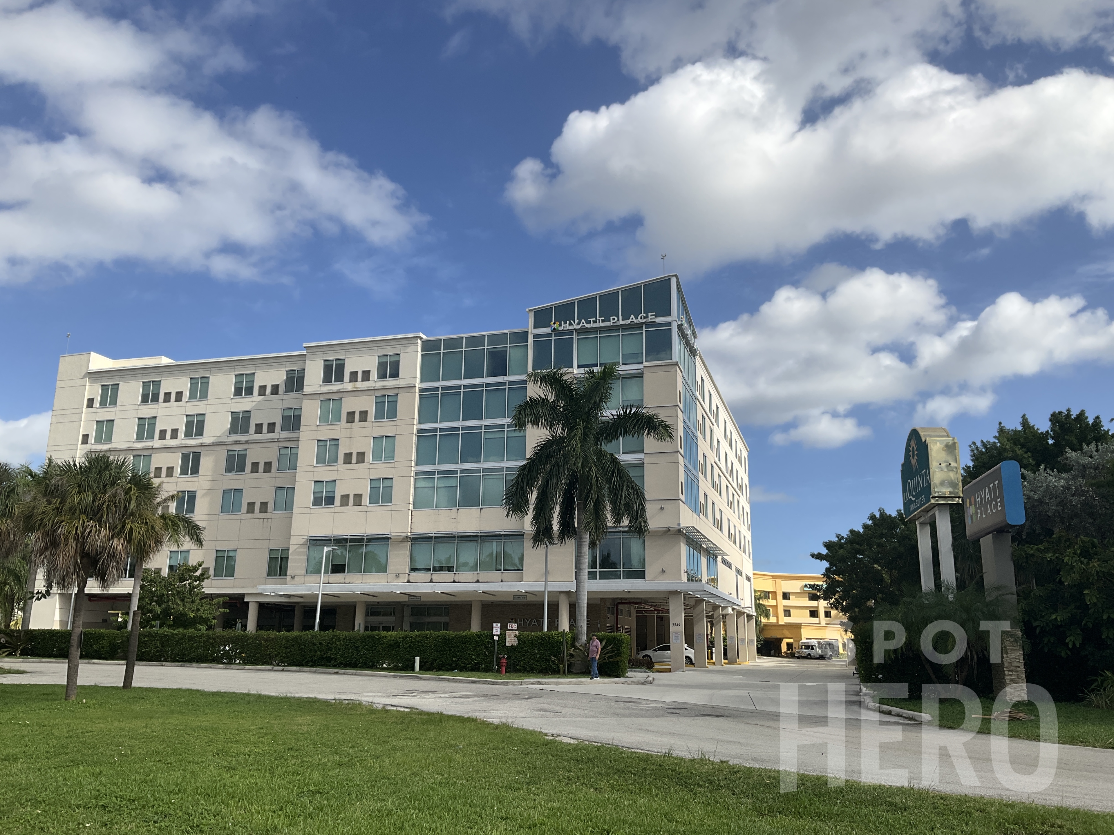 Photo of Hyatt Place Miami Airport East - Uncovered Self Park