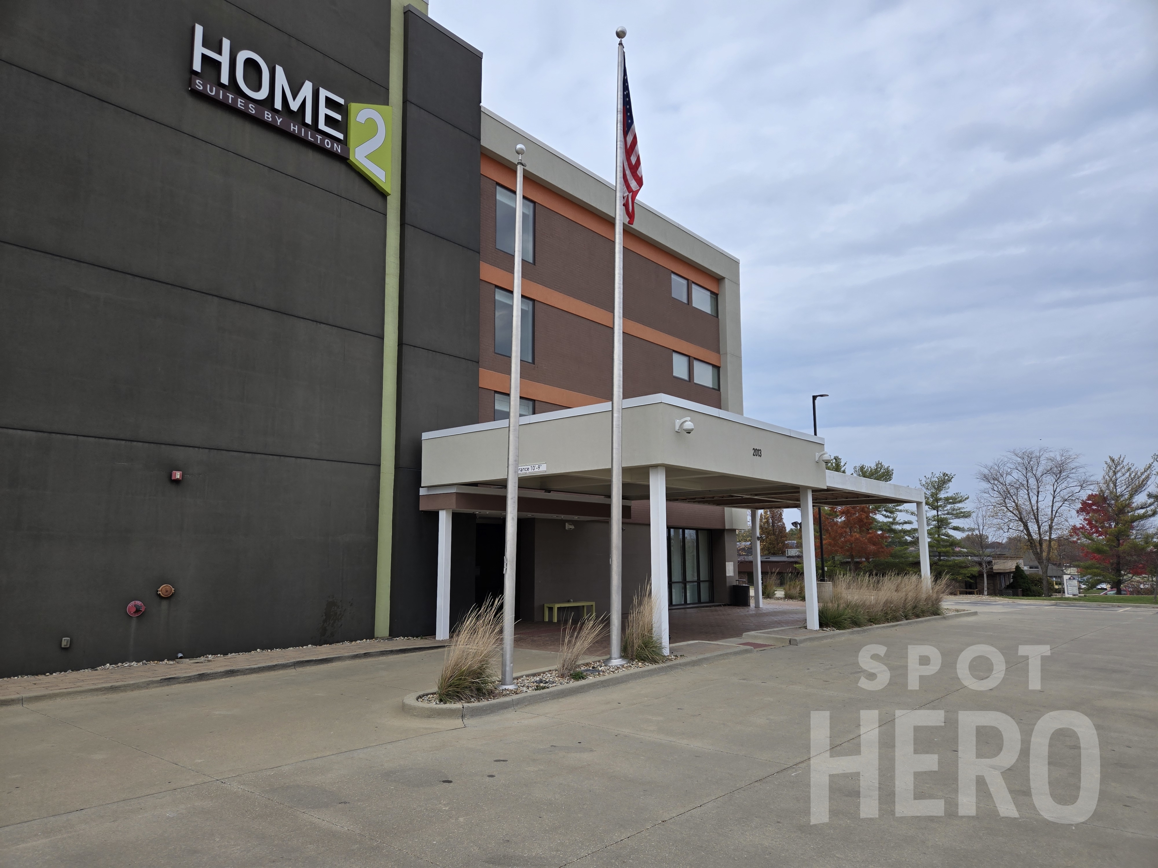 Photo of 2013 S Neil St.- Home2 Suites Champaign
