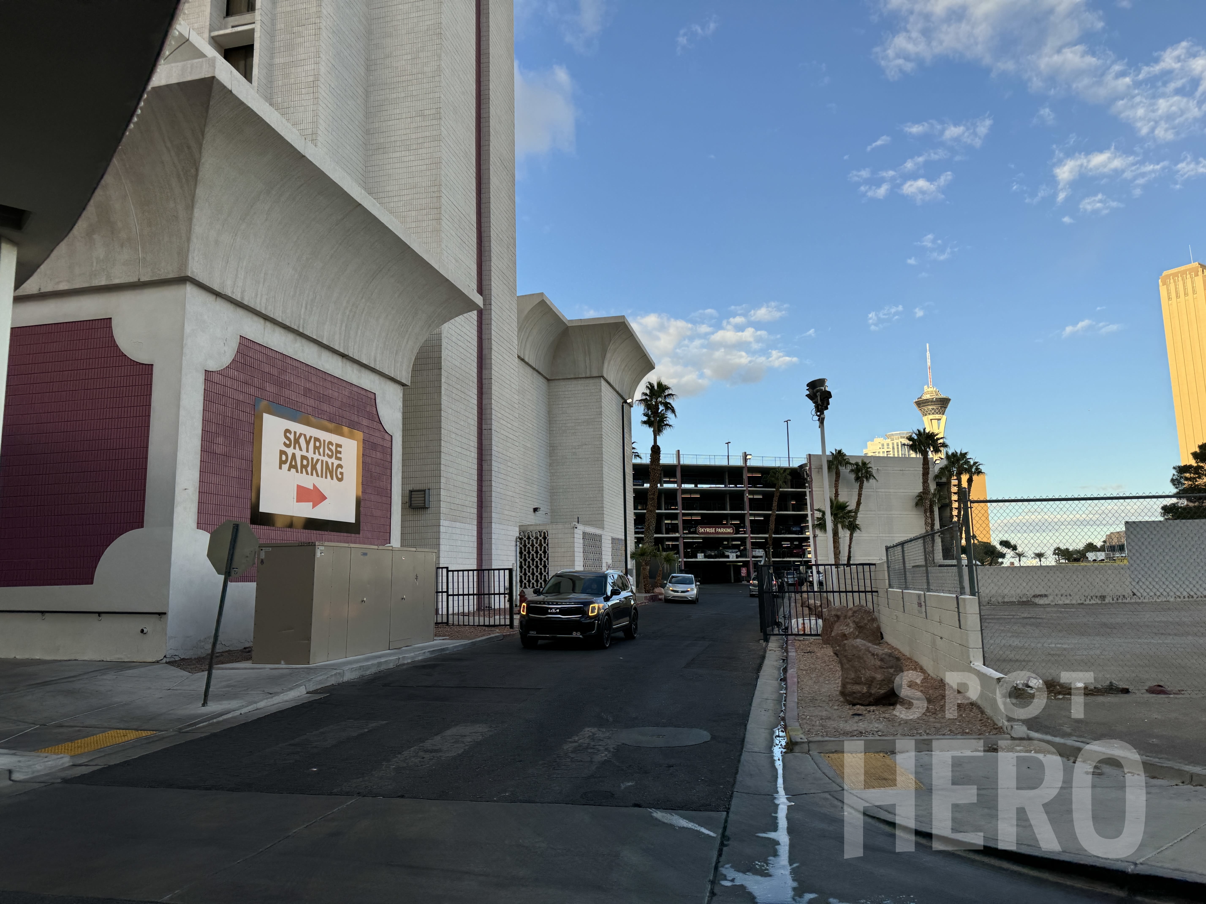 Photo of 459751 Circus Circus Dr - Garage