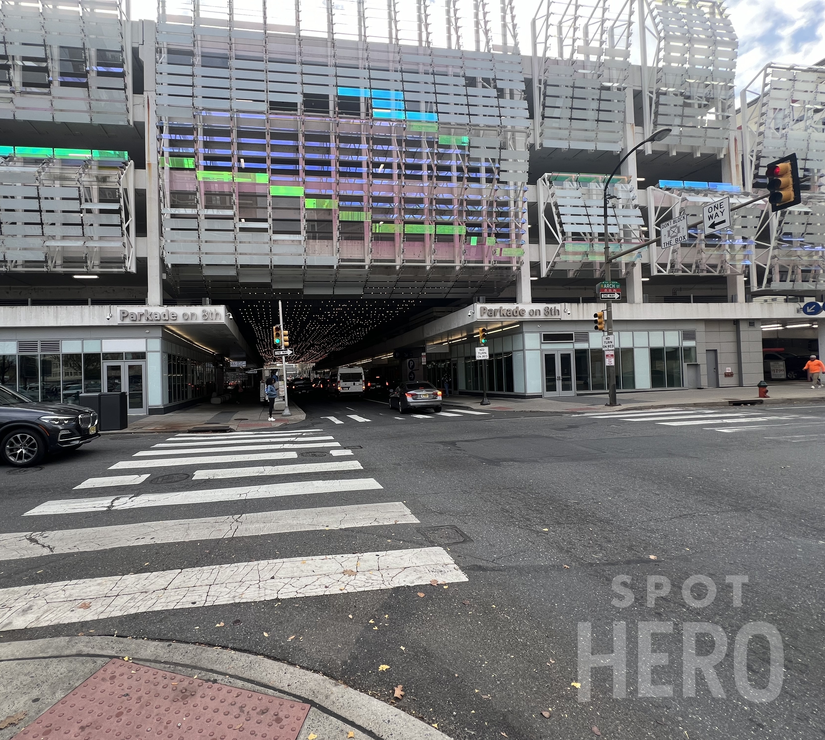 Photo of 740 Arch St. (801 Filbert St.) - Parkade on 8th Garage