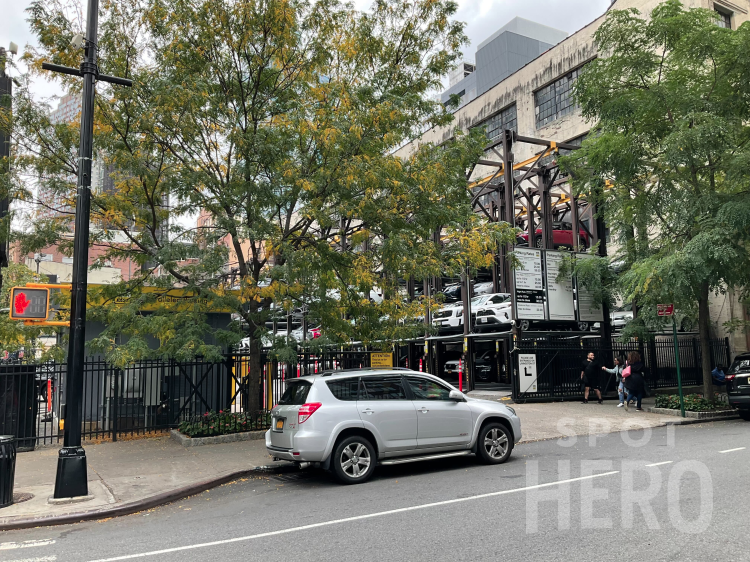 Photo of 145 Schermerhorn St. (160 Livingston St.) - Valet Lot