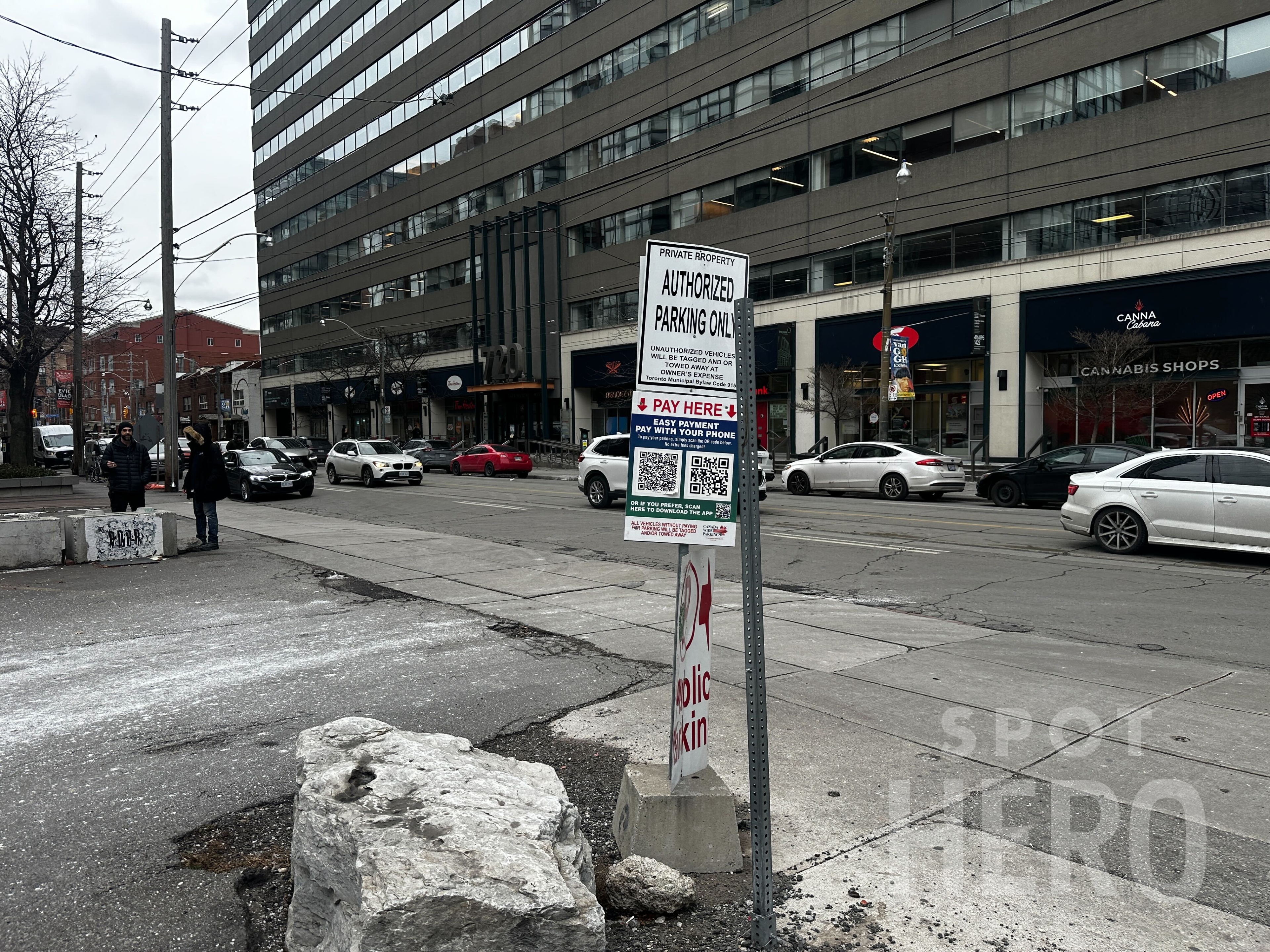 Photo of 689 King St. W