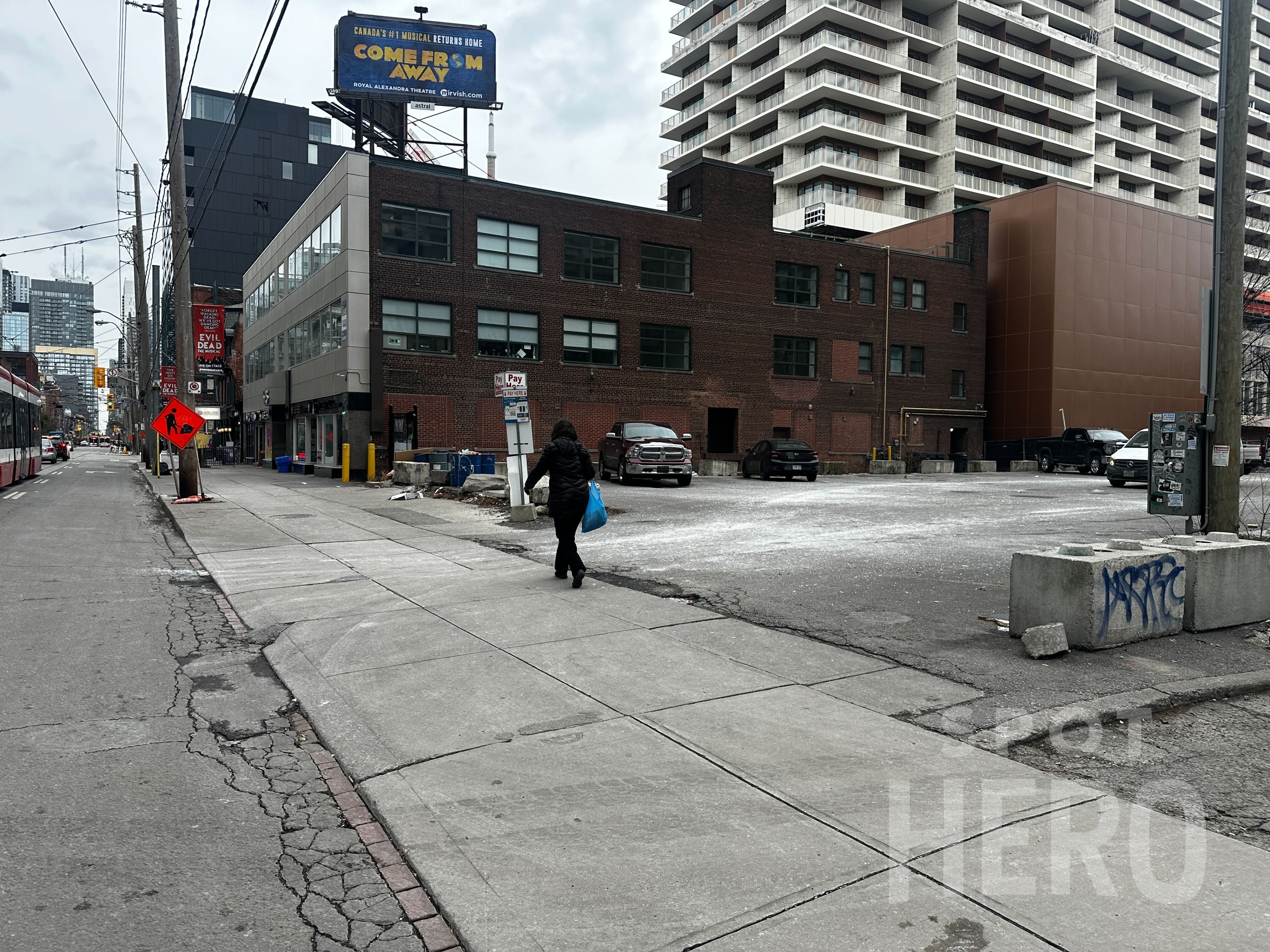 Photo of 689 King St. W