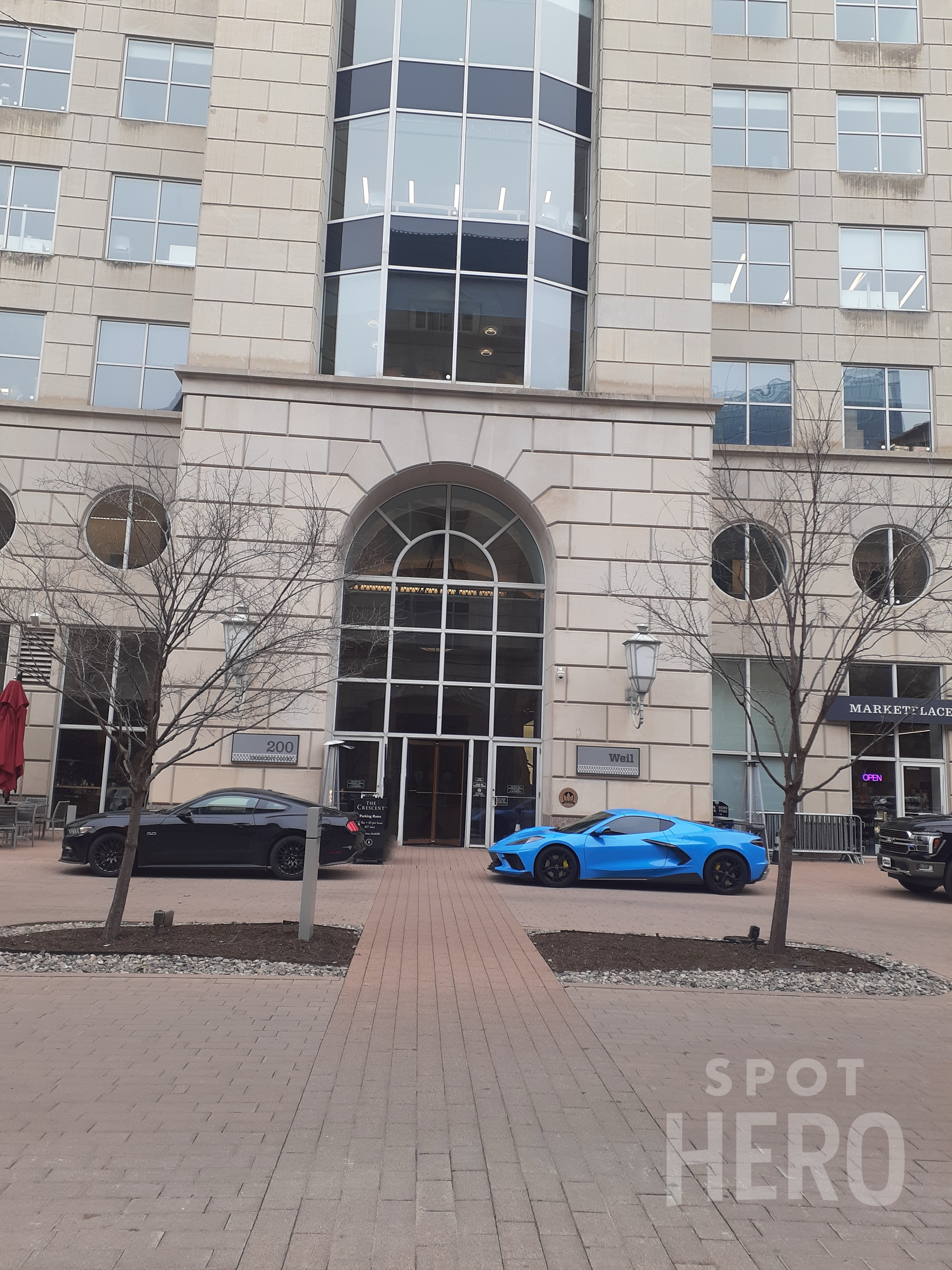 Photo of 400 Crescent Ct. - Hotel Crescent Court Valet