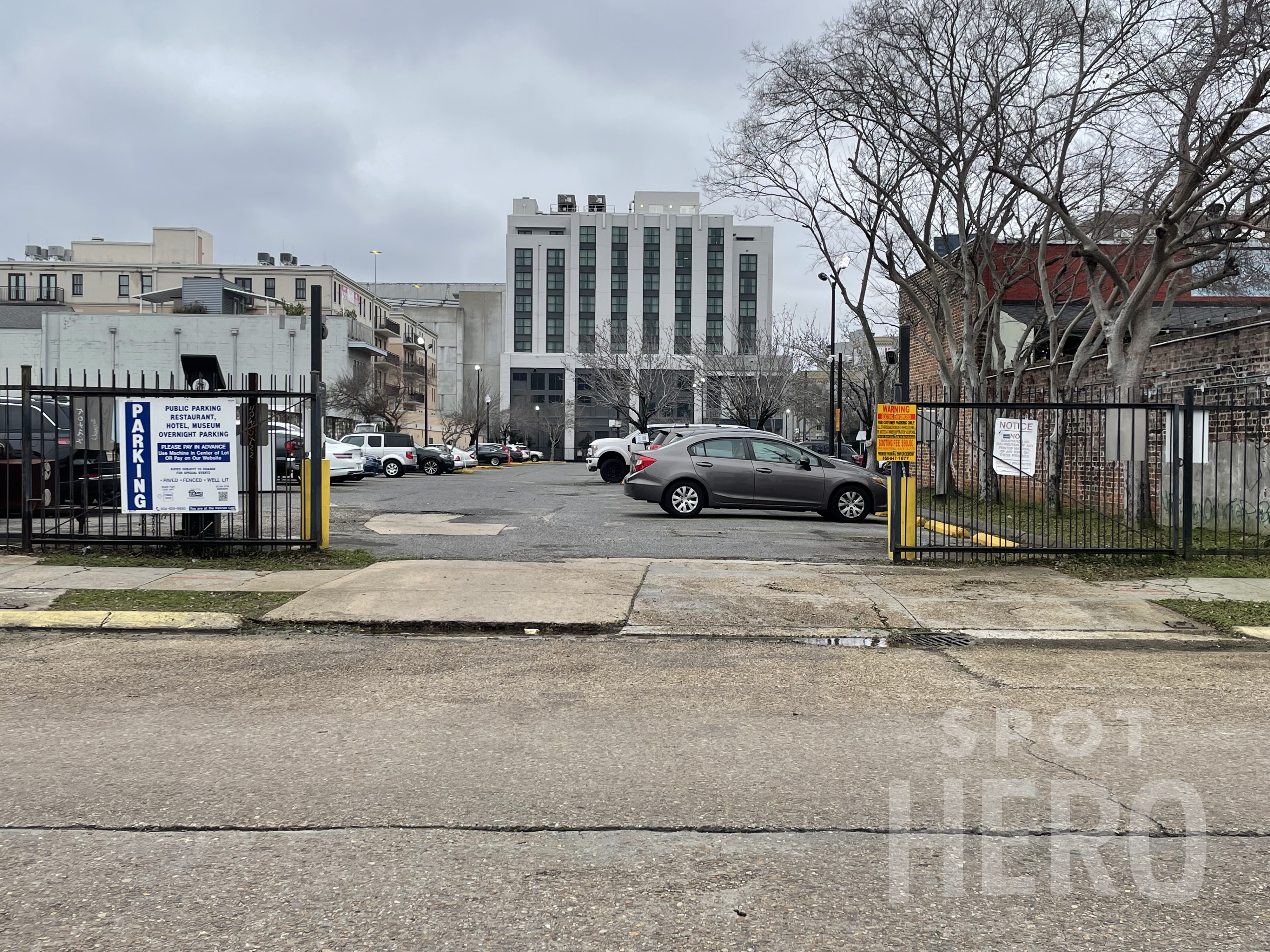 Photo of 1029 Annunciation St. - Pelican Lot
