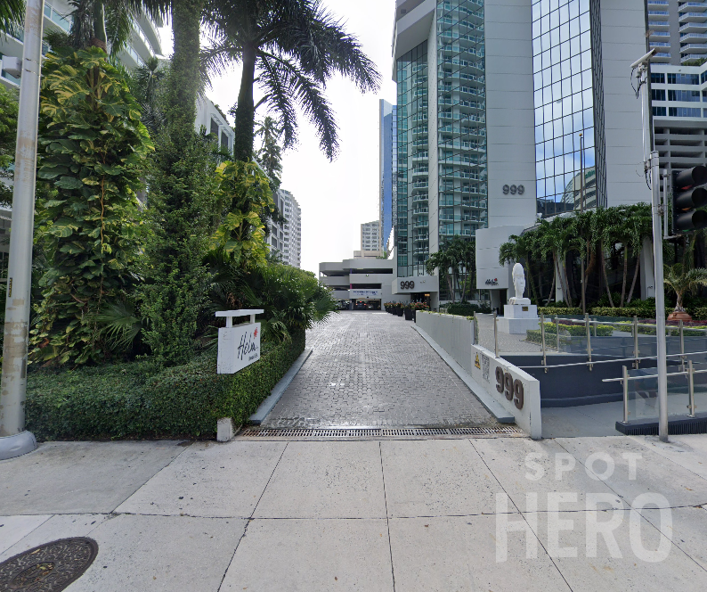Photo of 999 Brickell Ave. - Garage